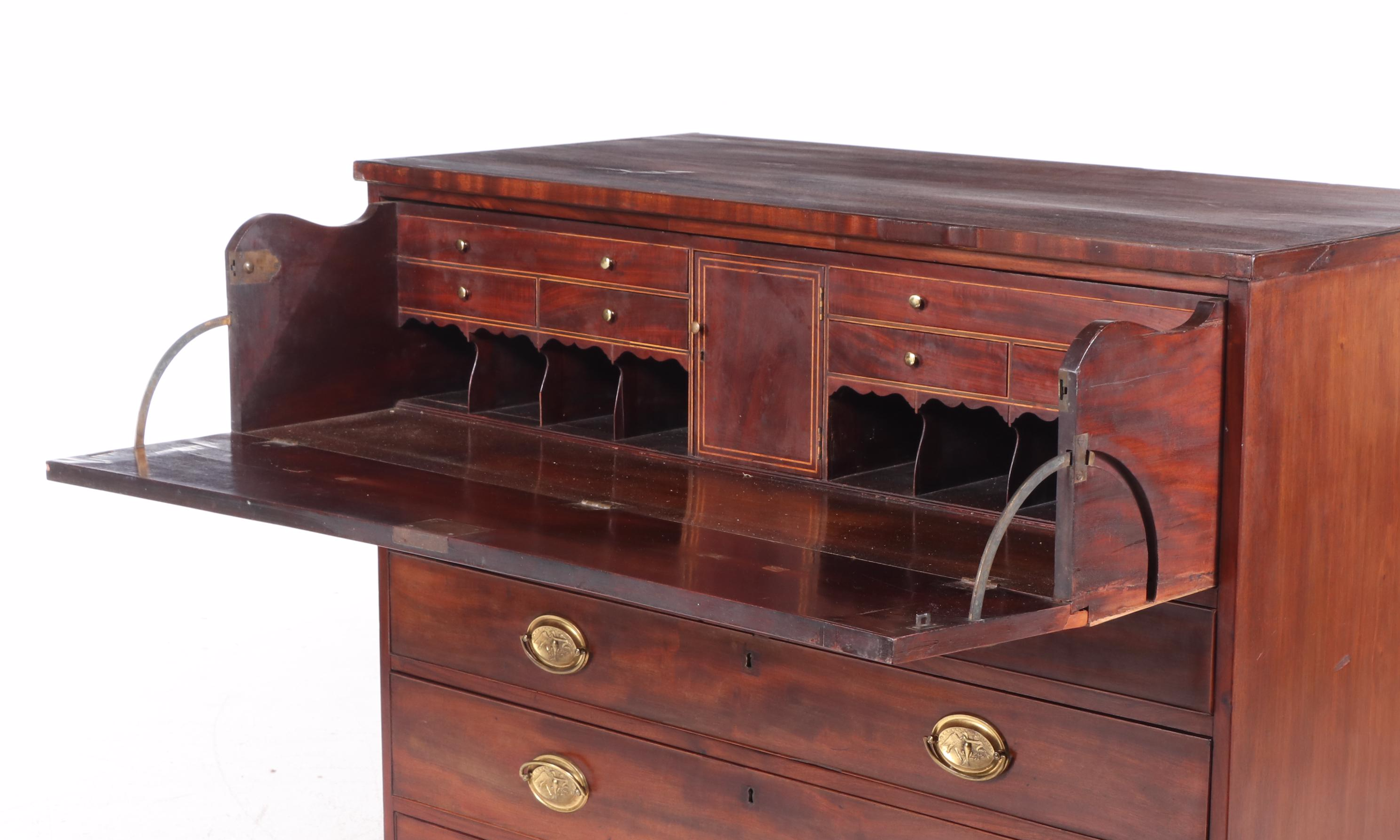 Federal Flame Mahogany and String-Inlaid Butler's Desk, Early 19th Century