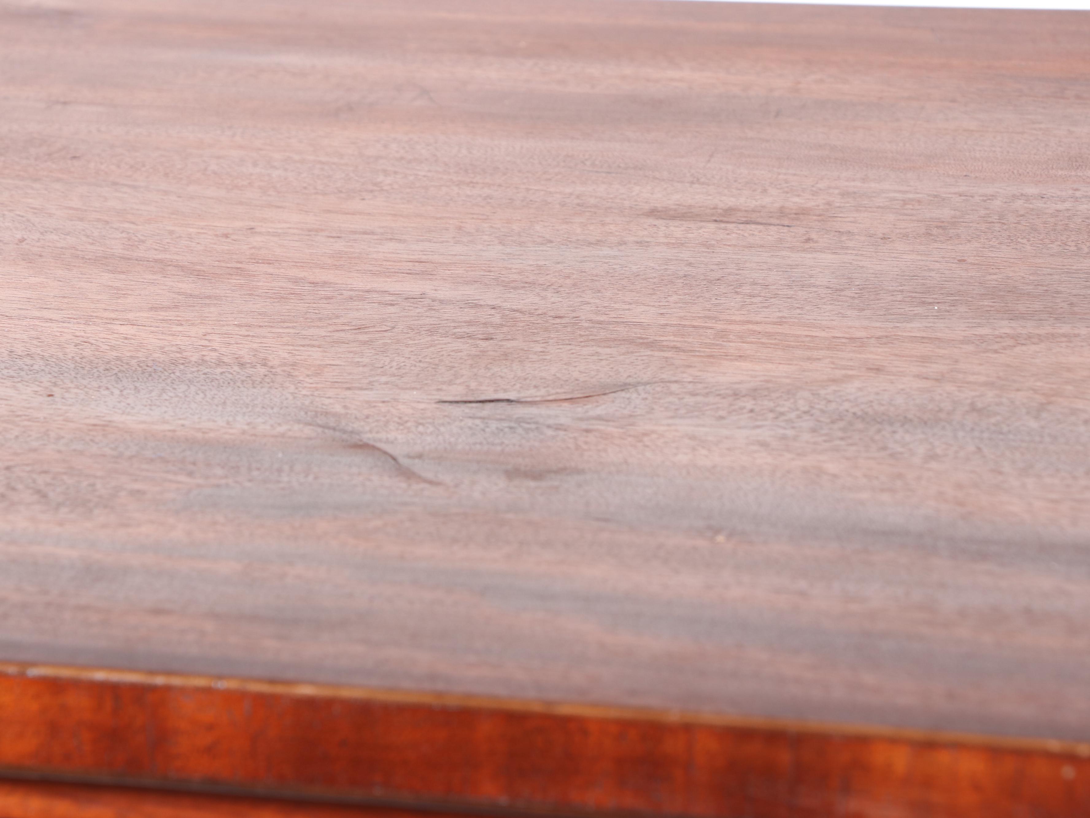 Federal Flame Mahogany and String-Inlaid Butler's Desk, Early 19th Century