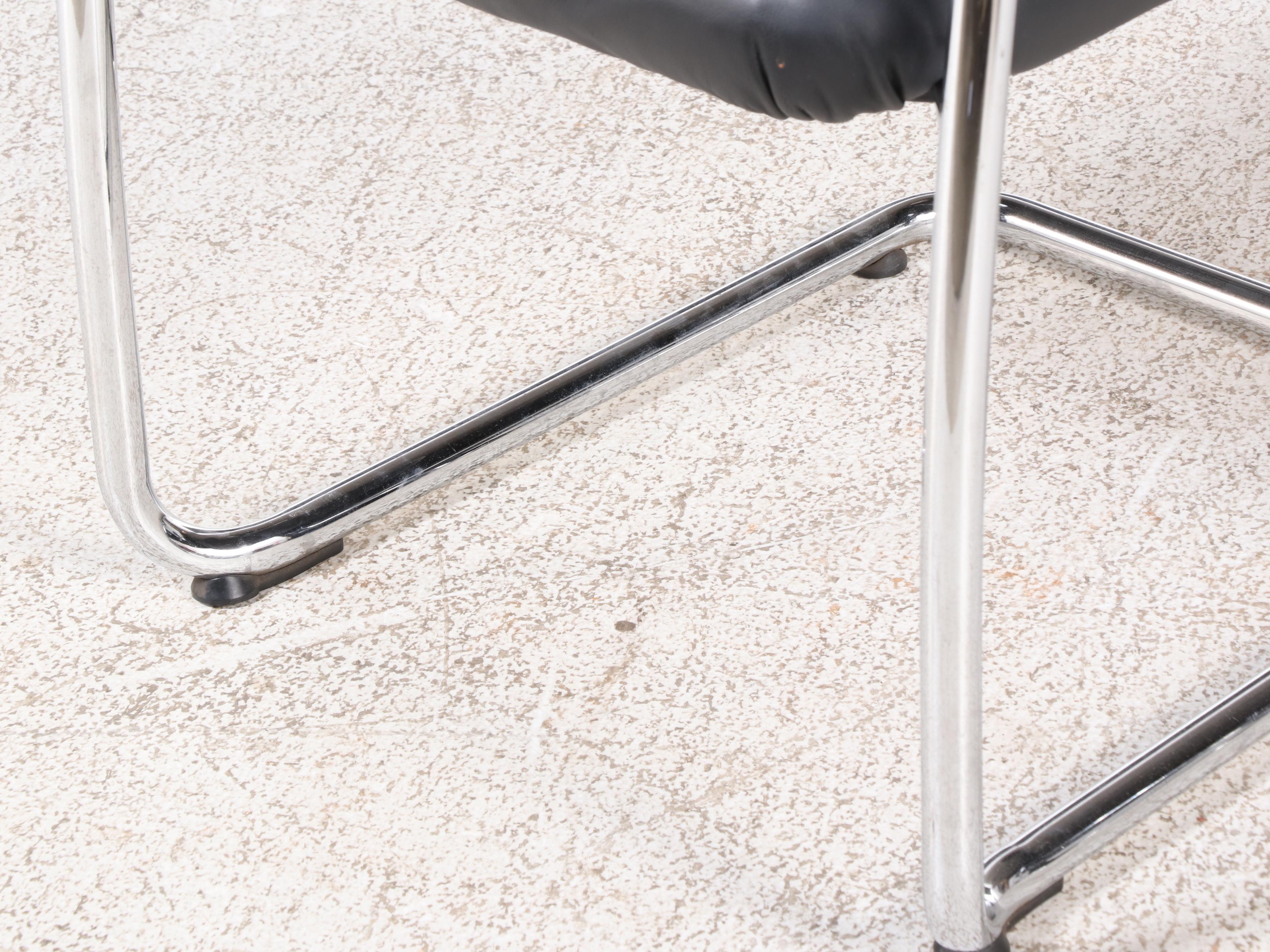 Antonio Citterio fo Vitra "Visasoft Visavis" Chrome and Leather Armchairs