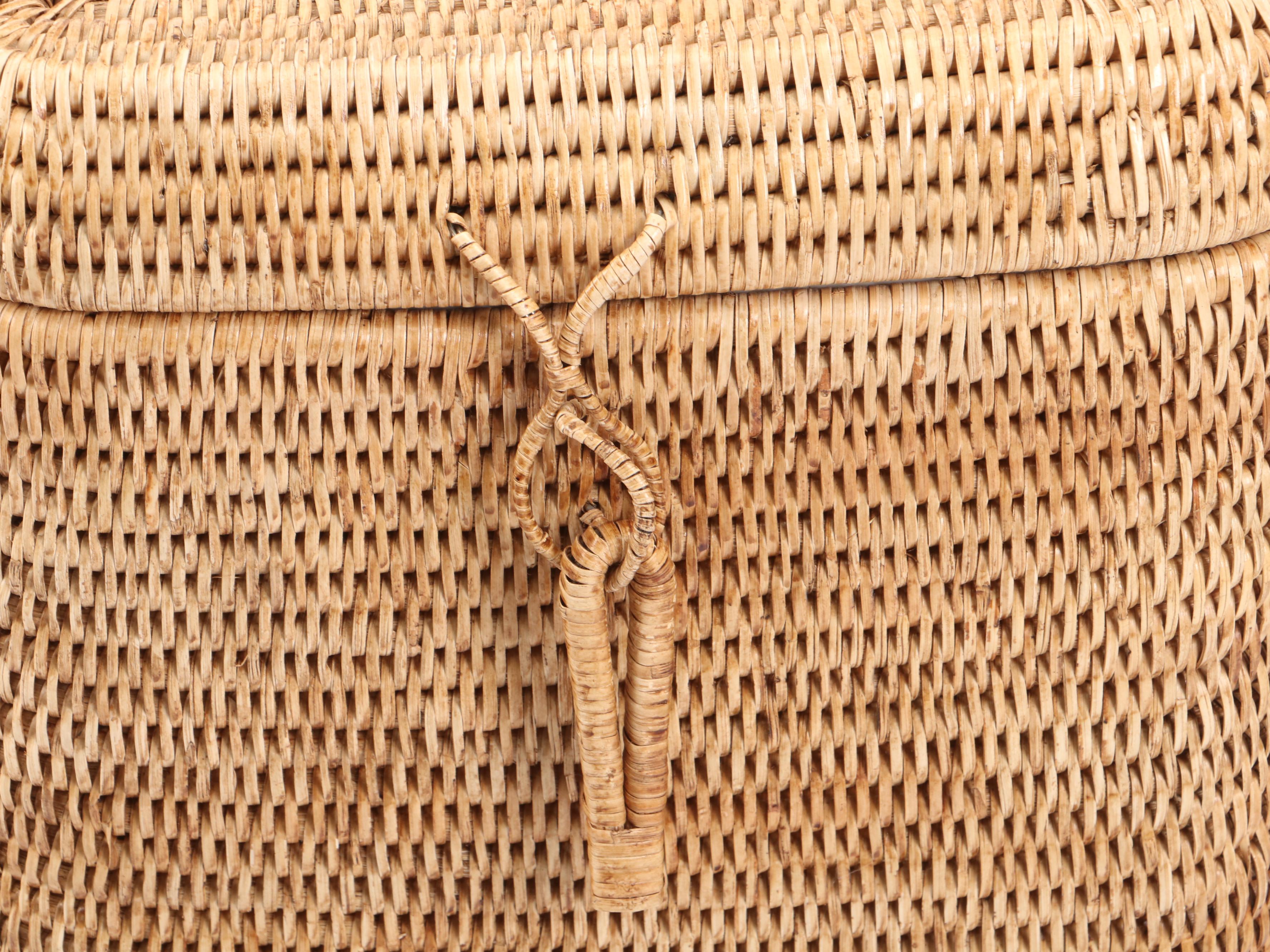 Rattan Covered Plastic Ice Bucket or Cooler