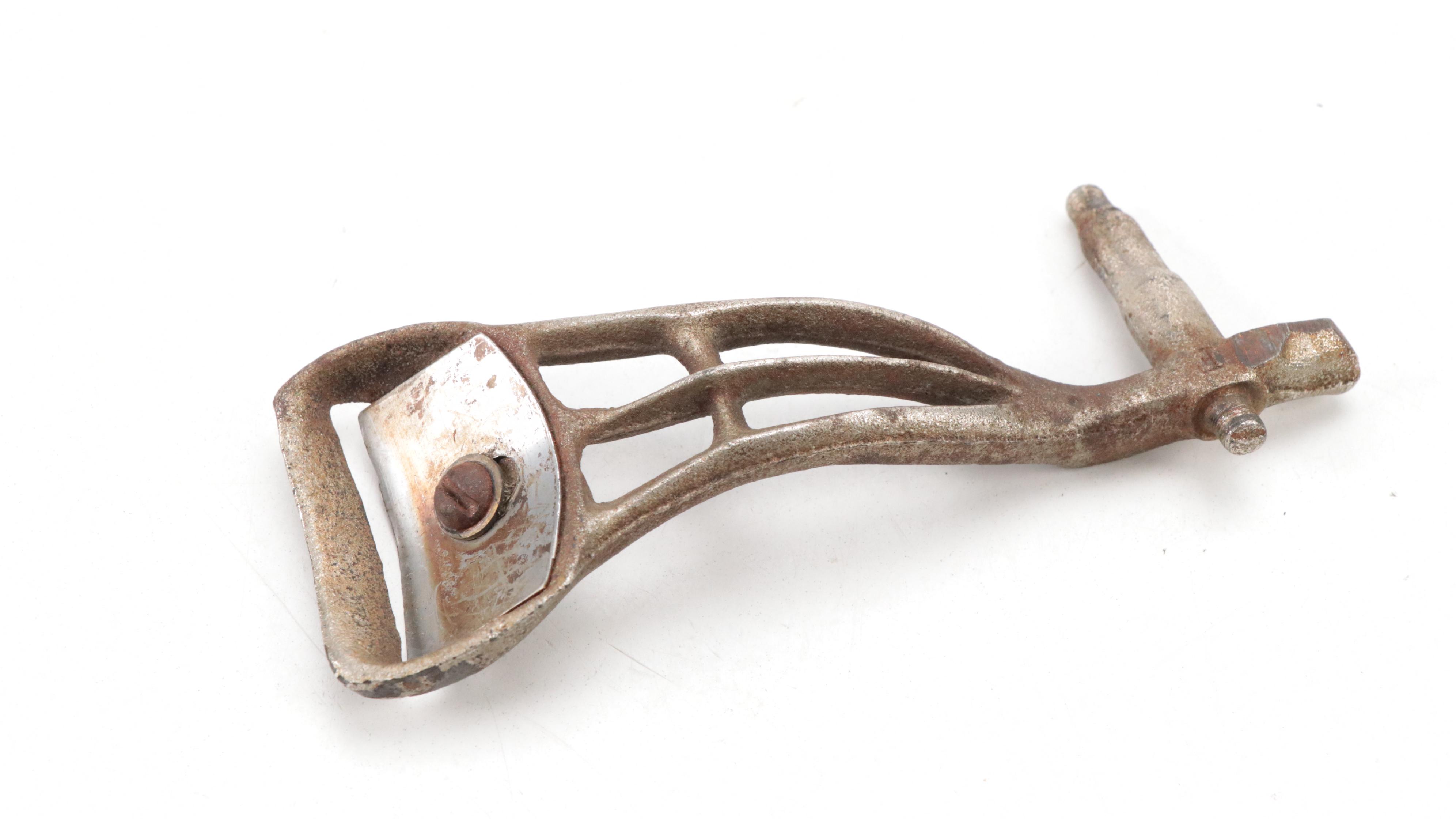 Reading Green Cast Iron Apple Peeler, Late 19th Century