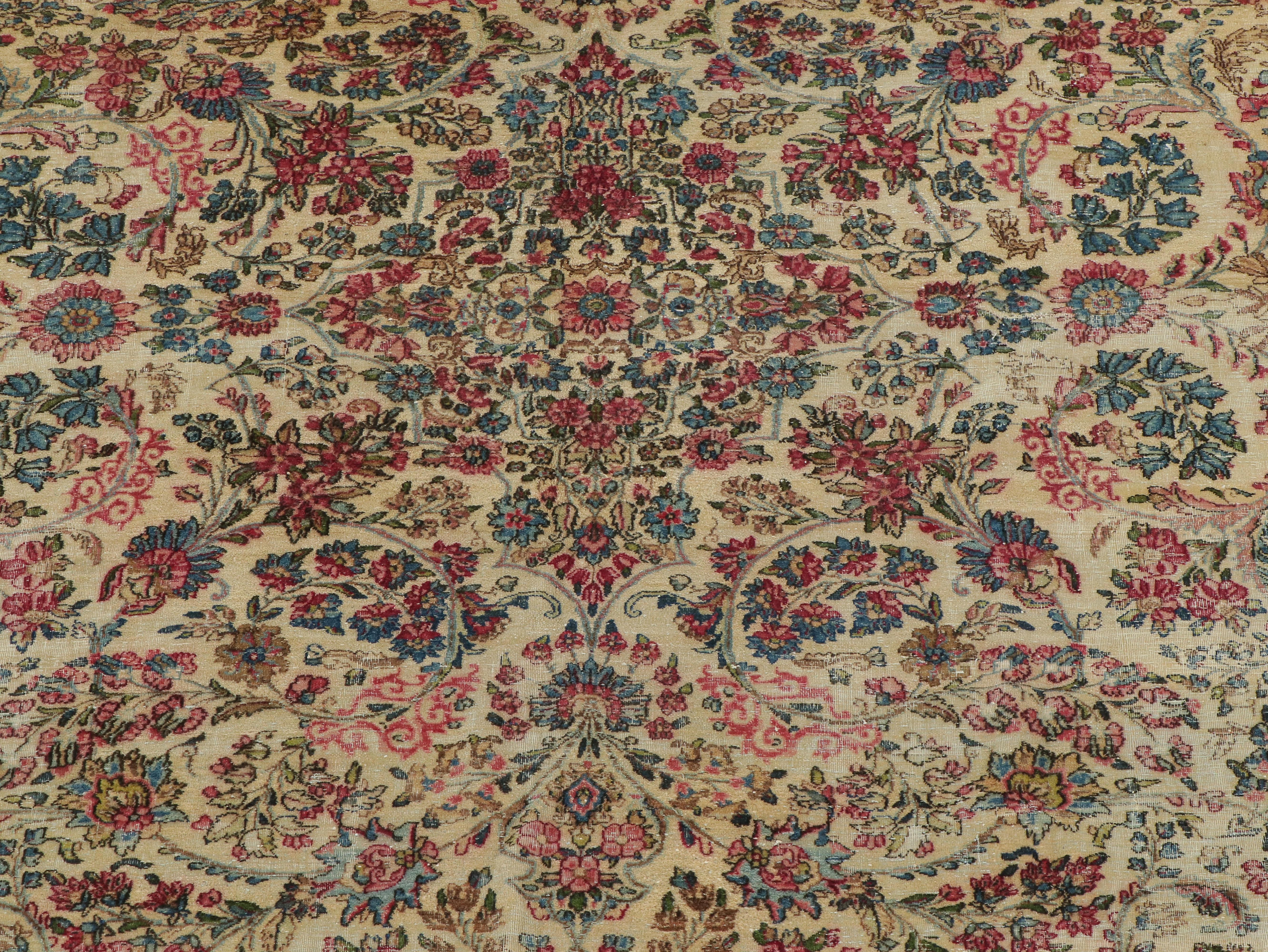 10'11 x 13'6 Hand-Knotted Persian Kashan Room-Sized Rug, Semi-Antique