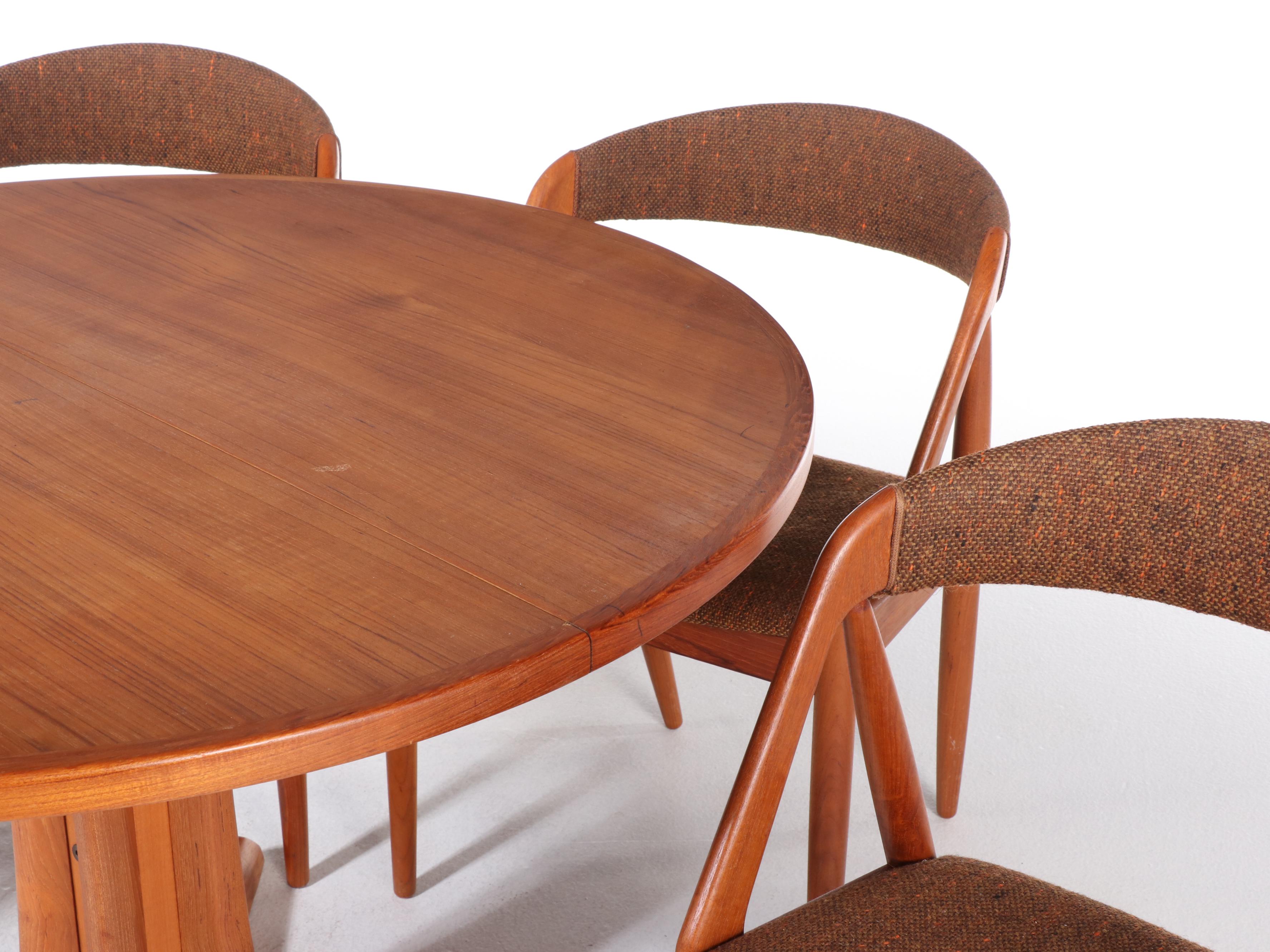 Gudme Møbelfabrik Danish Modern Teak Dining Table and Four Chairs
