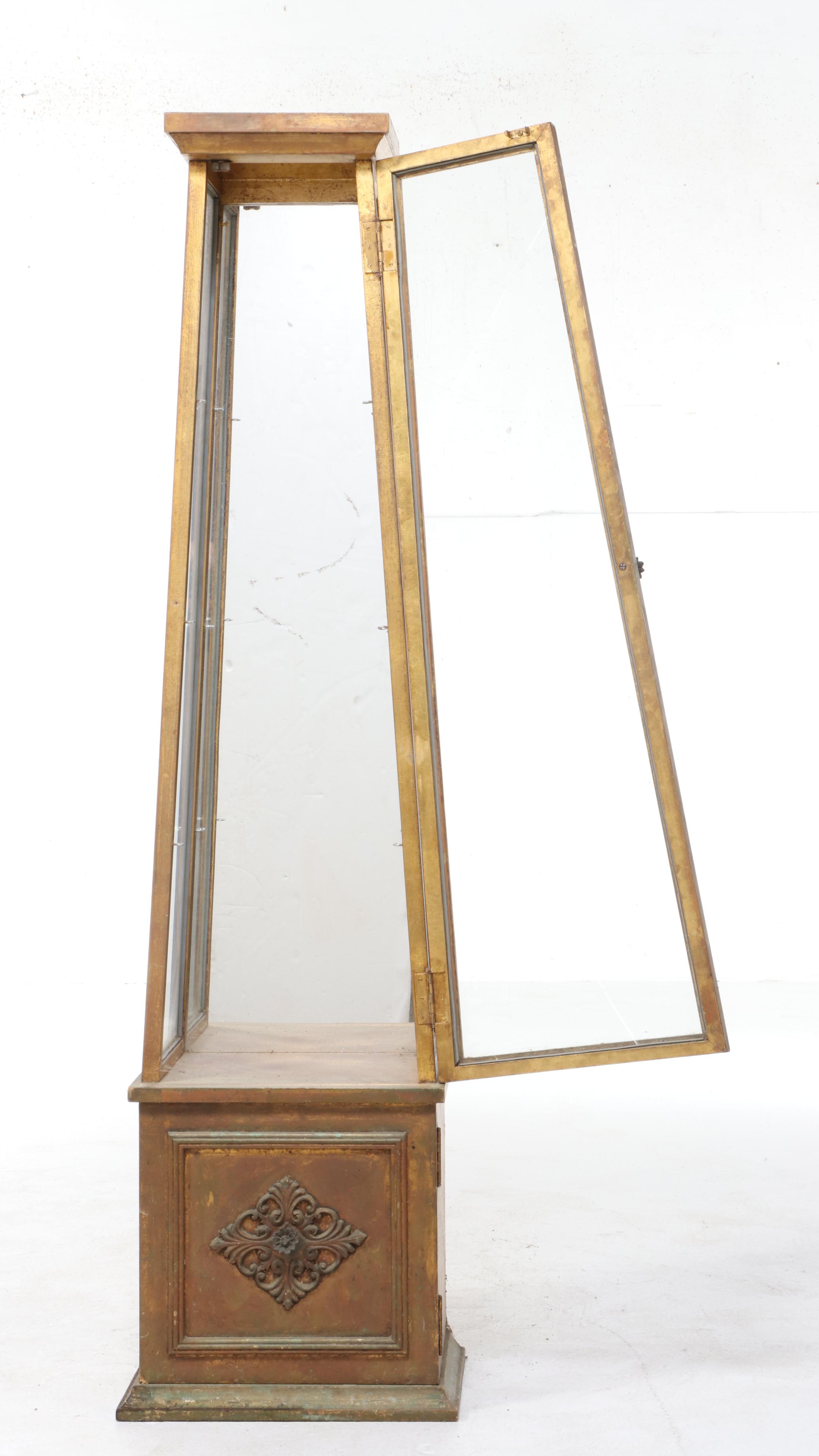 Hollywood Regency Style Giltwood Obelisk-Shaped Curio Cabinet, 20th Century
