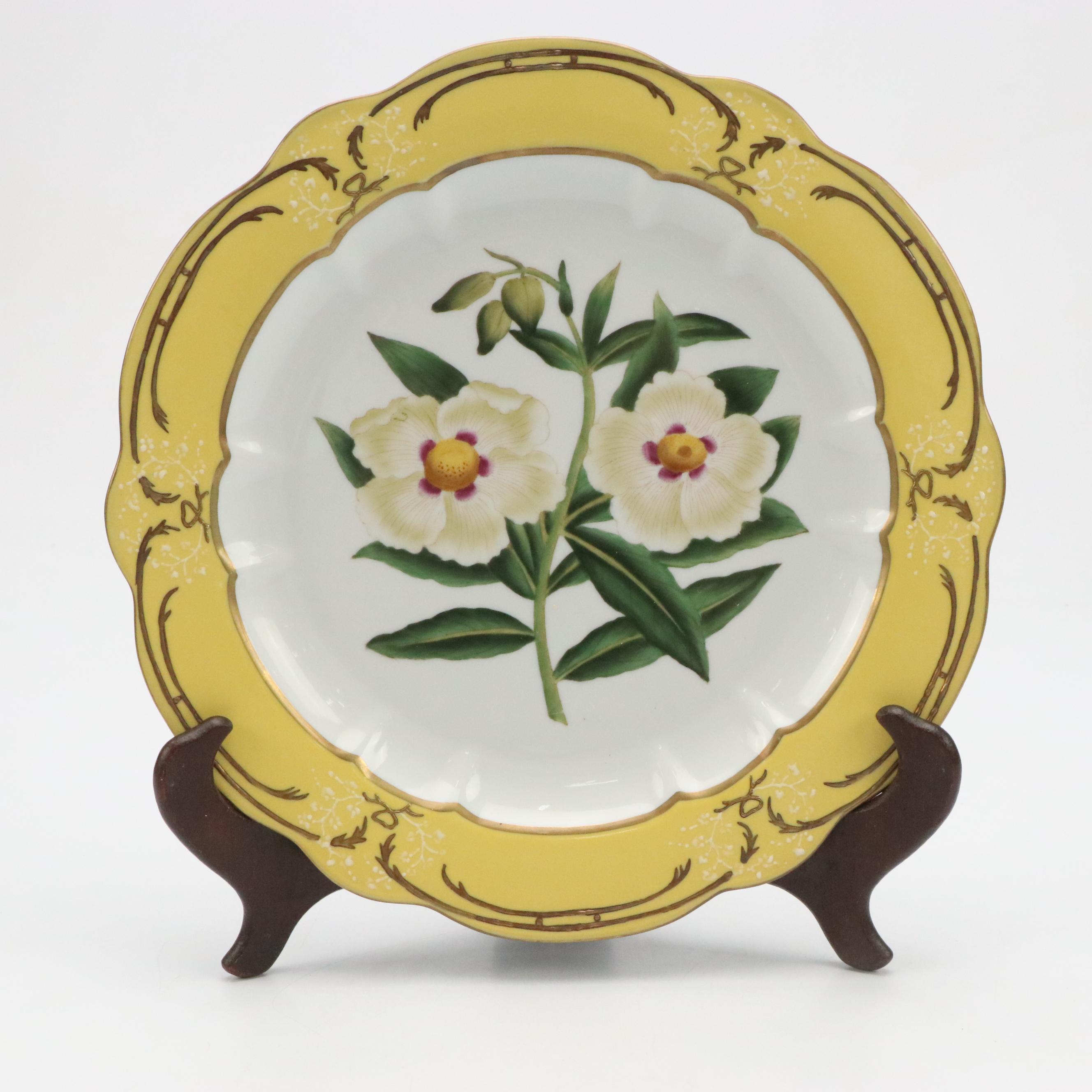 Chelsea House Flower Motif Decorative Plates & Neoclassical Style Wall Corbels