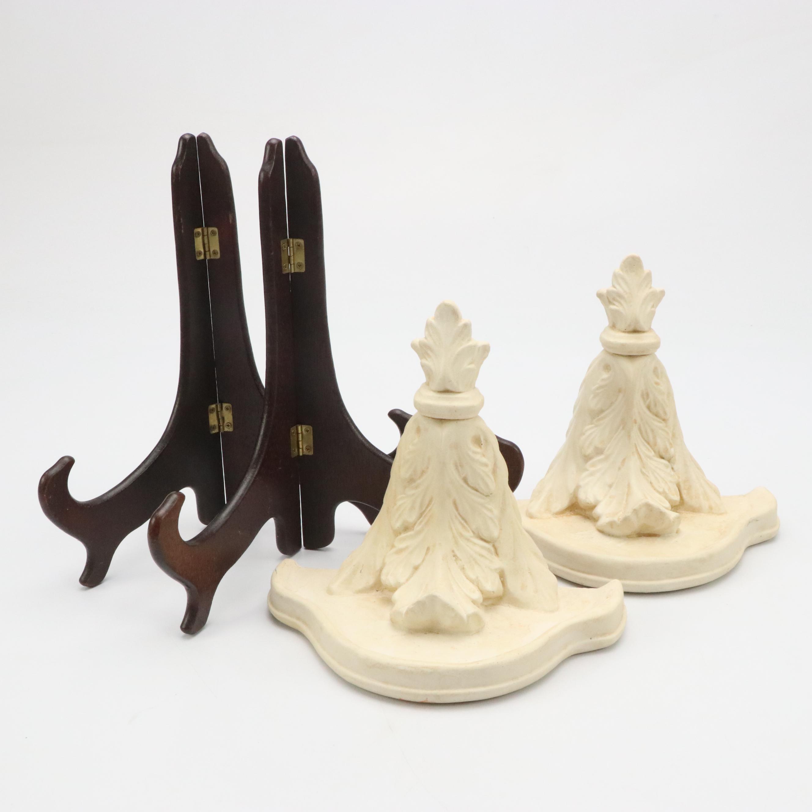 Chelsea House Flower Motif Decorative Plates & Neoclassical Style Wall Corbels