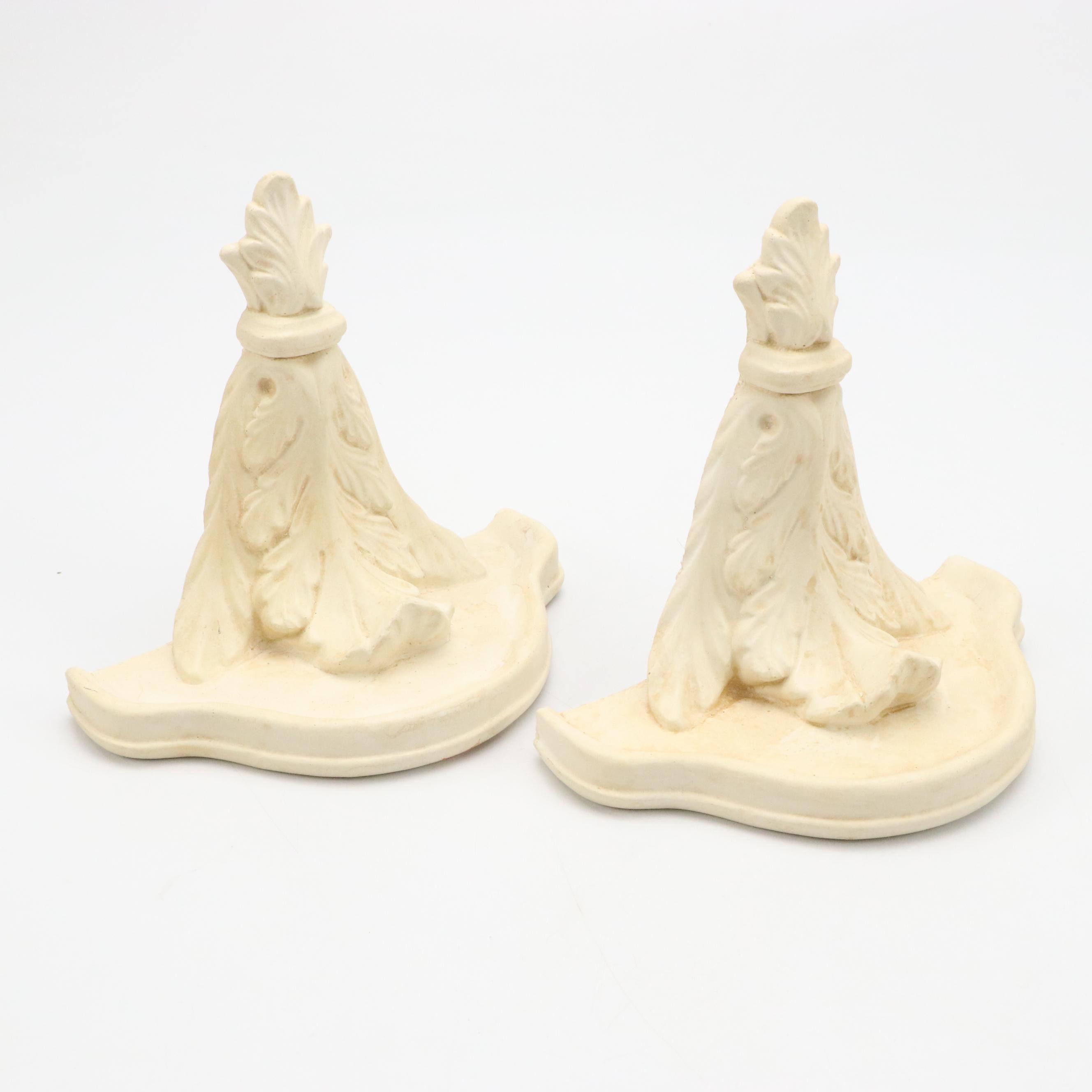 Chelsea House Flower Motif Decorative Plates & Neoclassical Style Wall Corbels