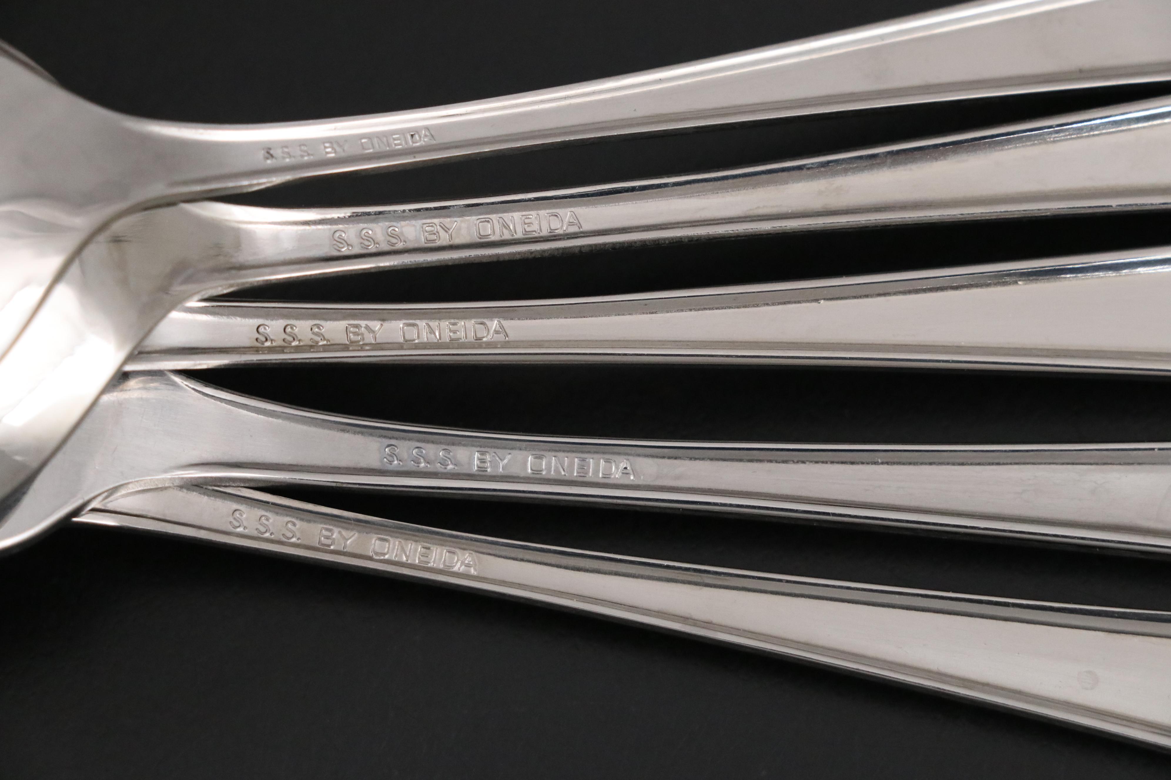 Oneida "Maestro-St.Leger" Silver Plate Flatware