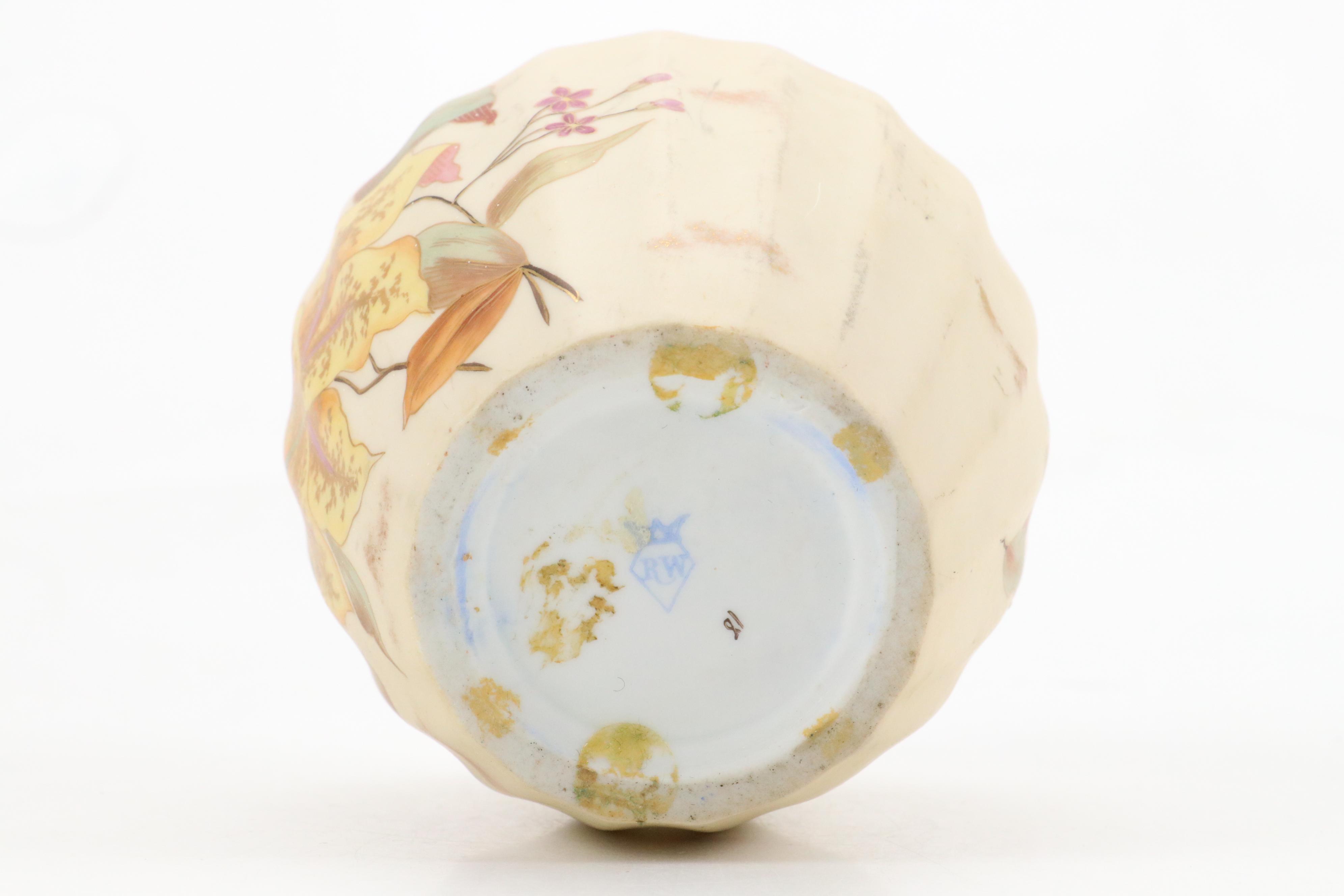 Continental Rudolstadt Straus & Söhne Hand-Painted Porcelain Ginger Jar