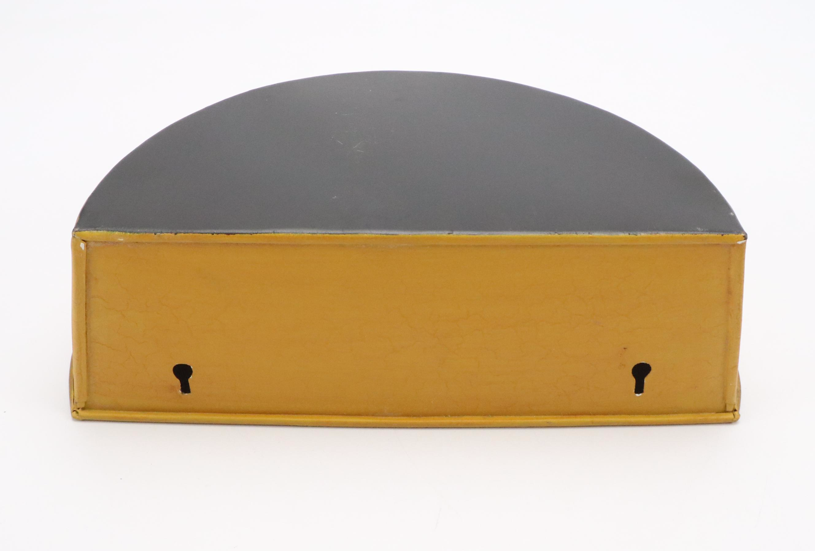 French Tole Style Metal Lavabo