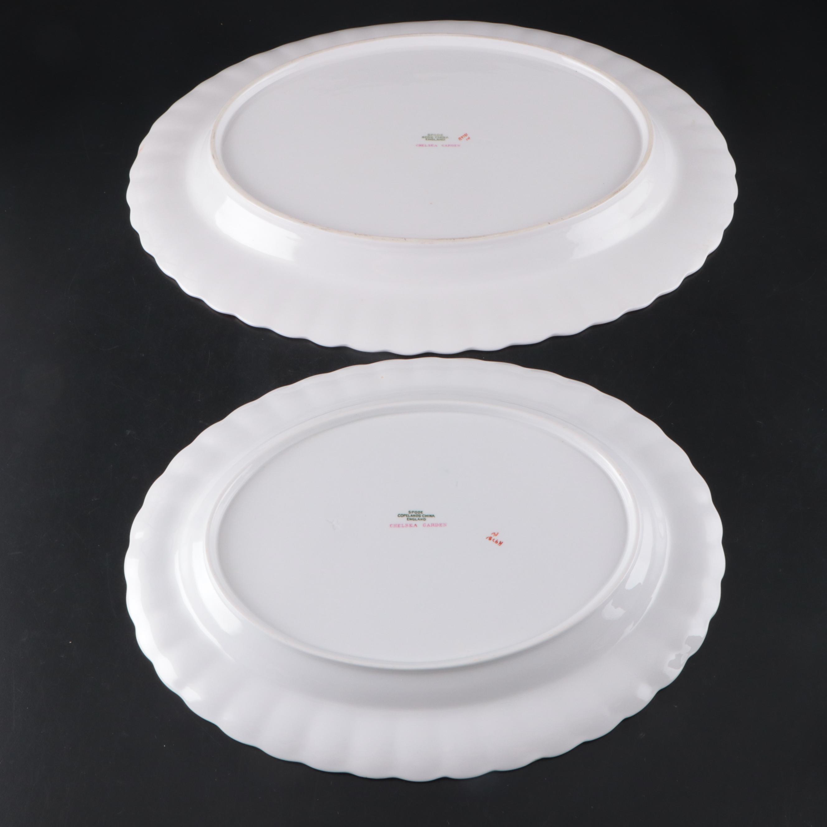 Spode "Chelsea Garden" Scalloped Mustard Trim Dinnerware, Mid to Late 20th C.