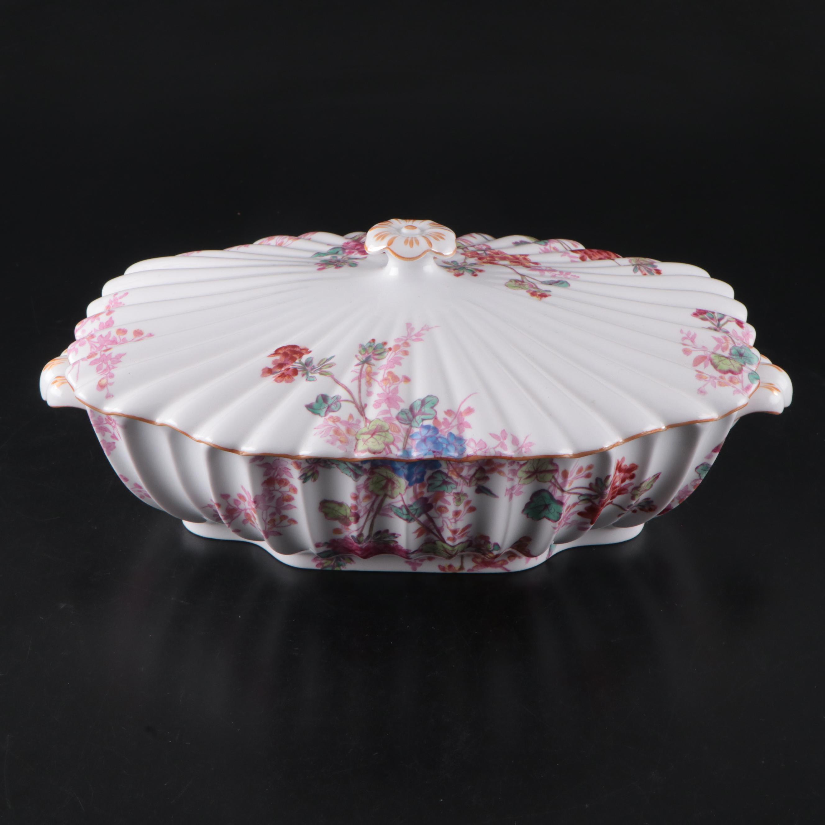 Spode "Chelsea Garden" Scalloped Mustard Trim Dinnerware, Mid to Late 20th C.