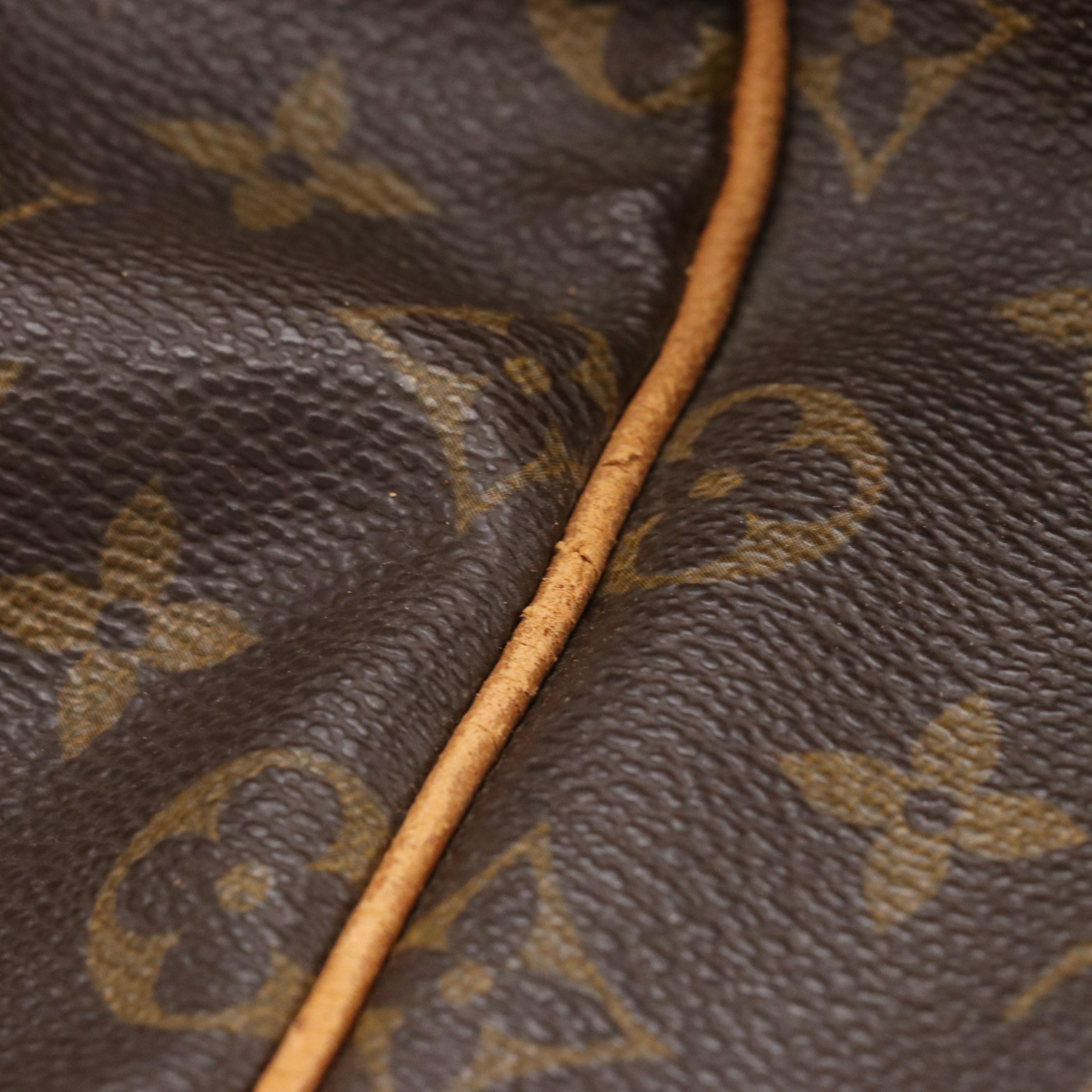 Louis Vuitton Keepall Bandoulière 55 in Monogram Canvas and Vachetta Leather