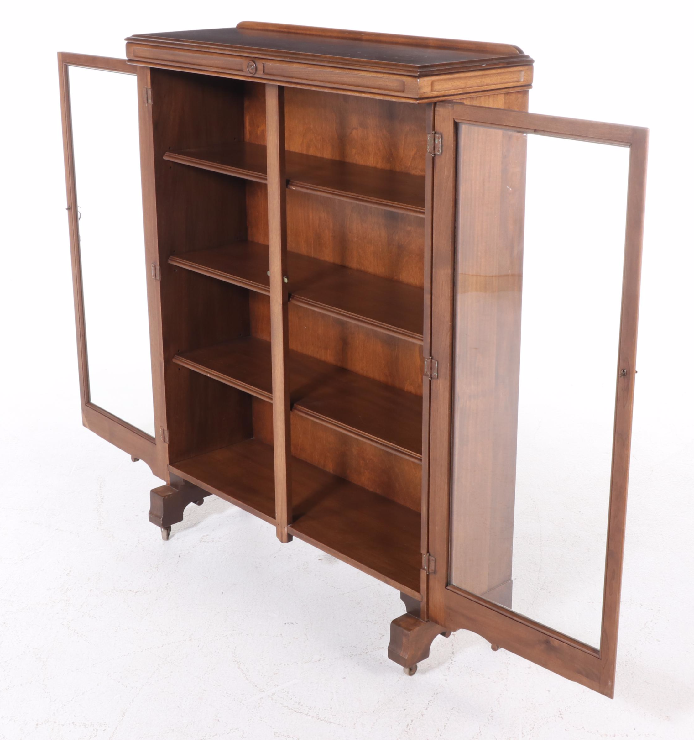 F. S. Kelly Furniture Co. Wooden China Cabinet, Early to Mid-20th Century