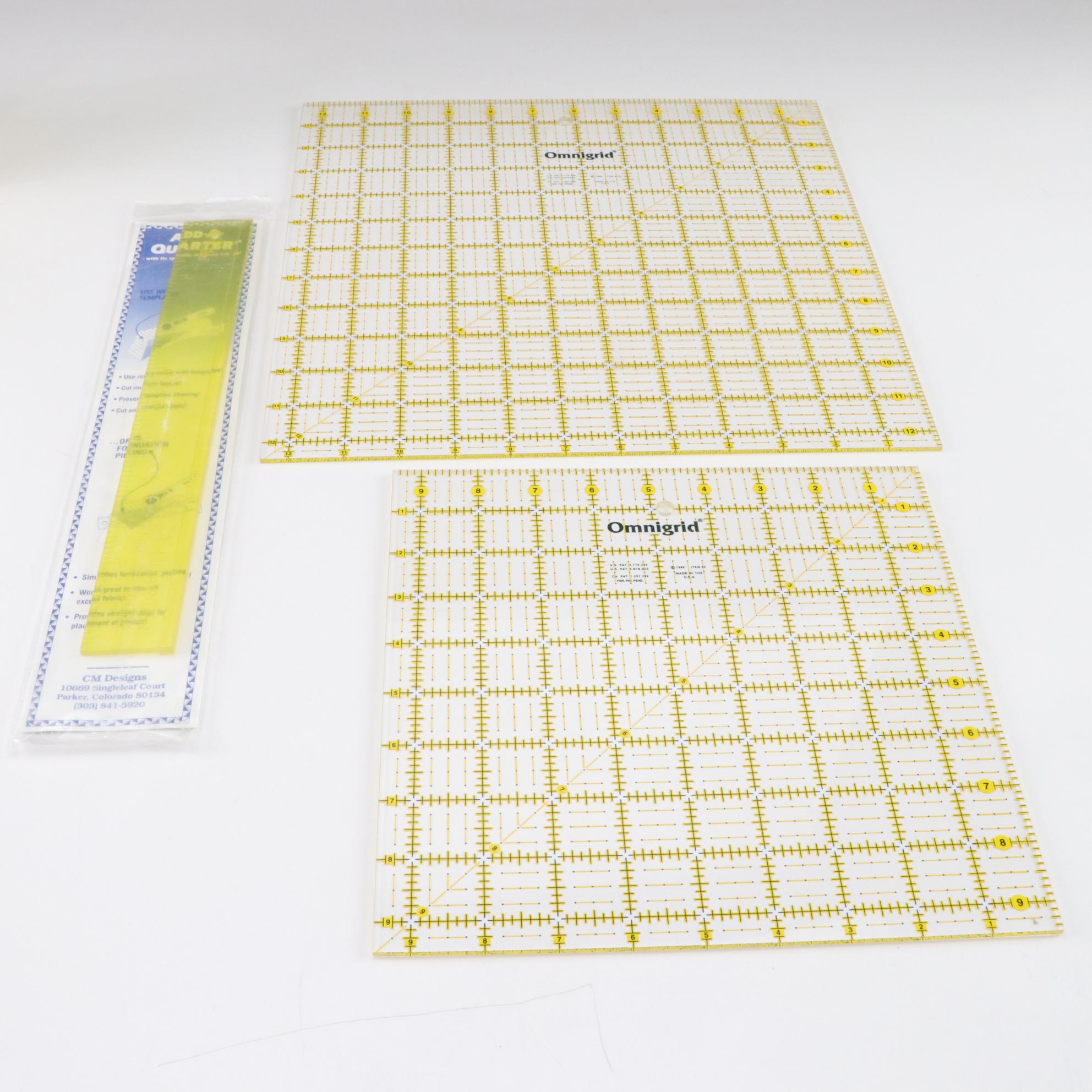 Huskylock 901 Serger Sewing Machine with Accessories and Supplies