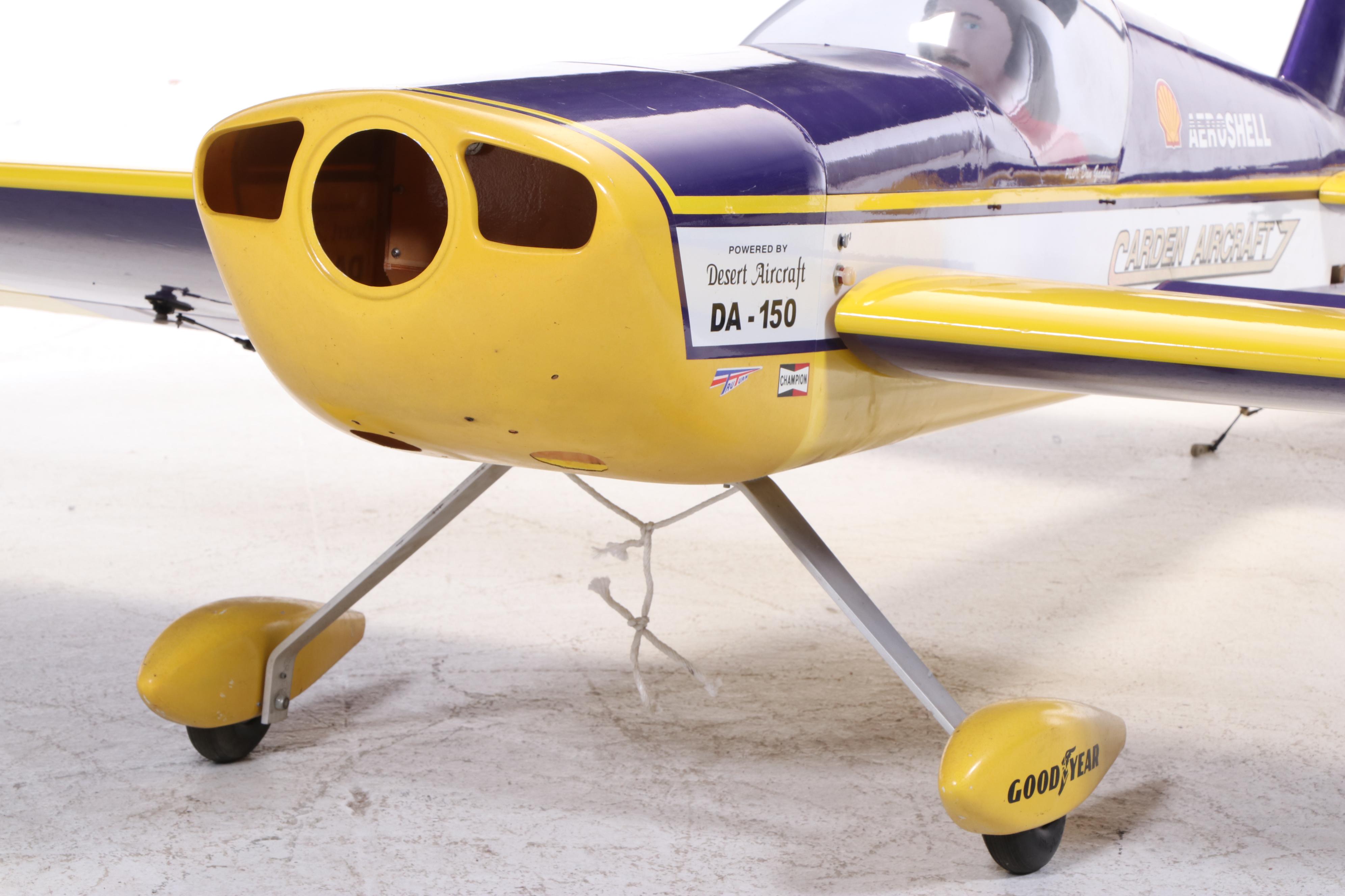 Carden Aircraft "Giles 300" Model RC Airplane with Desert Aircraft DA150 Engine