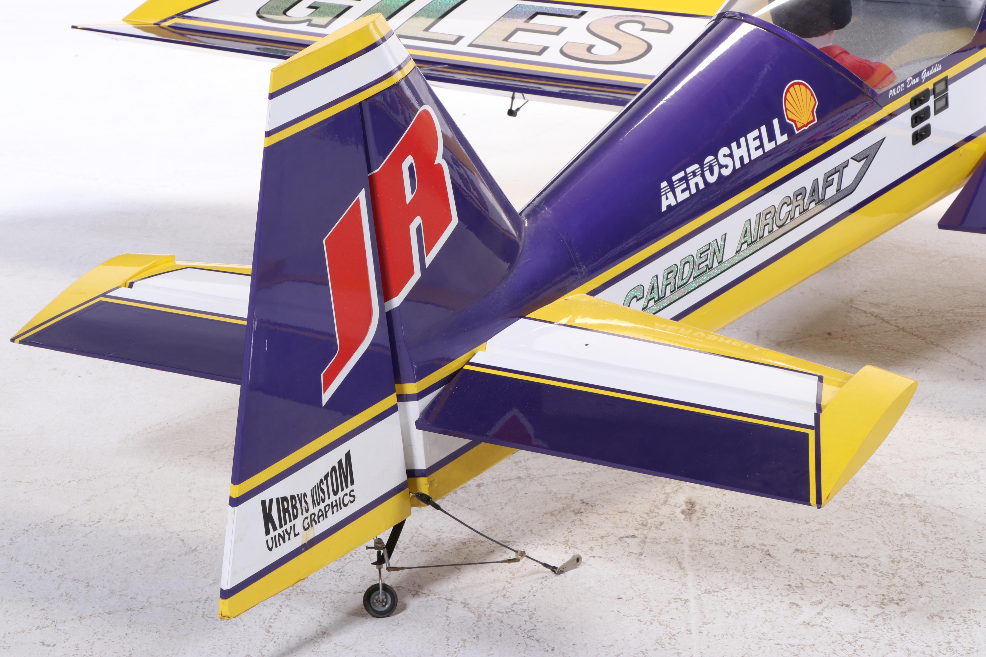 Carden Aircraft "Giles 300" Model RC Airplane with Desert Aircraft DA150 Engine