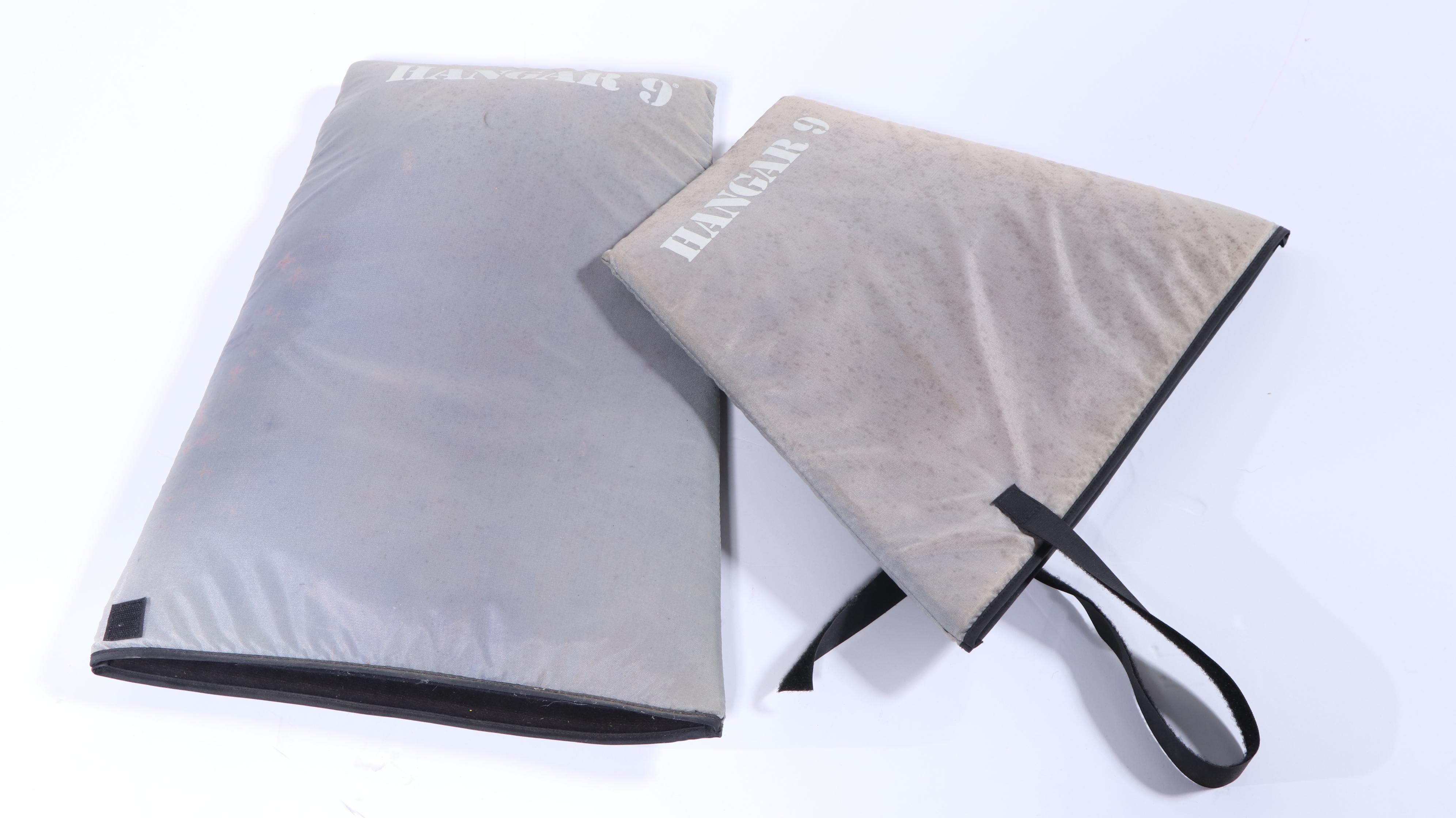 Carden Aircraft Scale Model "Extra 300S" Remote Control Model Airplane