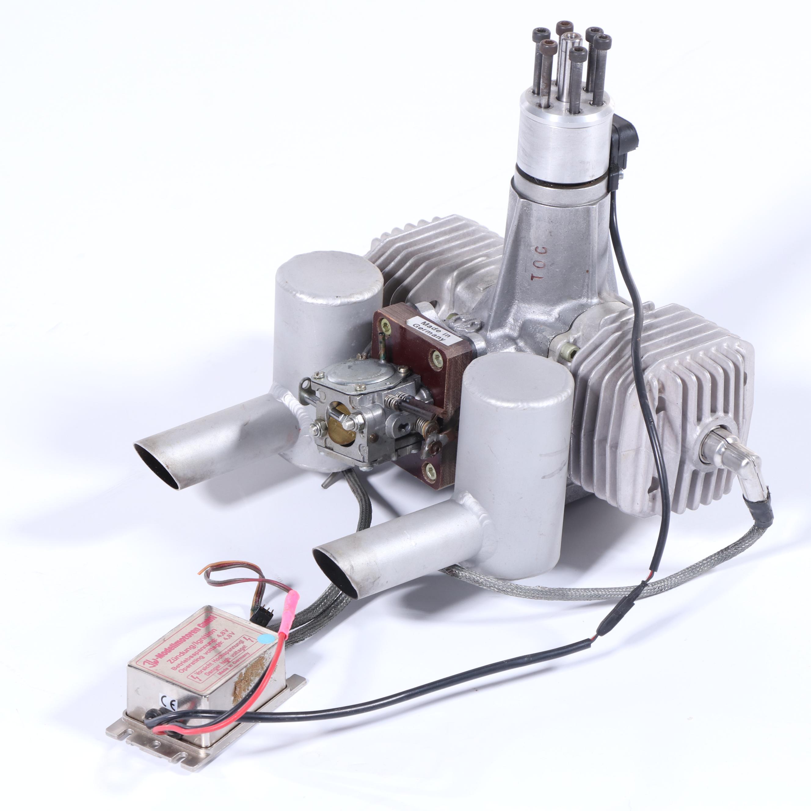 Carden Aircraft Scale Model "Extra 300S" Remote Control Model Airplane