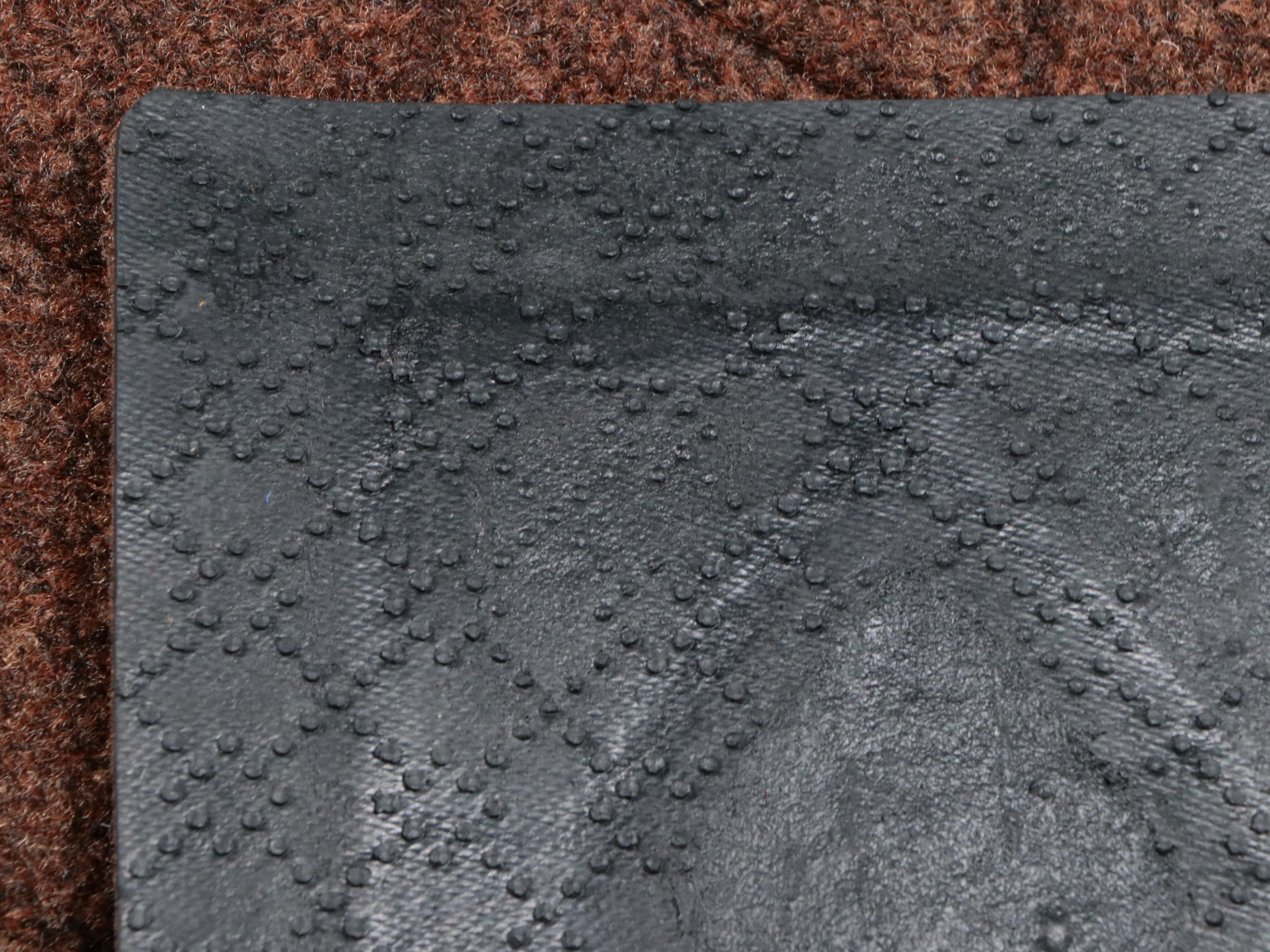 Pair of Machine Made Quilted Water Absorbing Door Mats