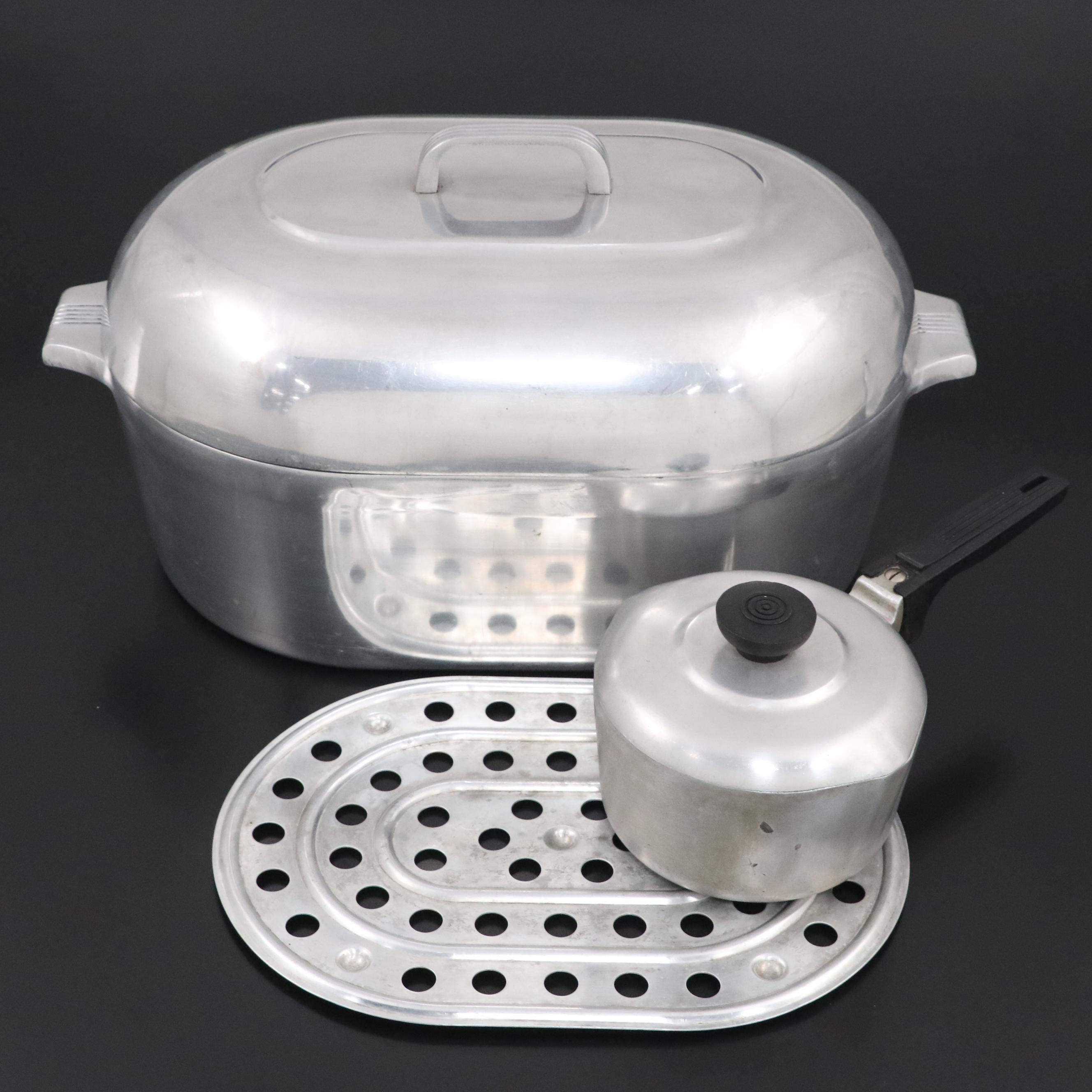 Wagner Ware Magnalite Aluminum Roaster/Dutch Oven with 1½ Qt. Saucepan