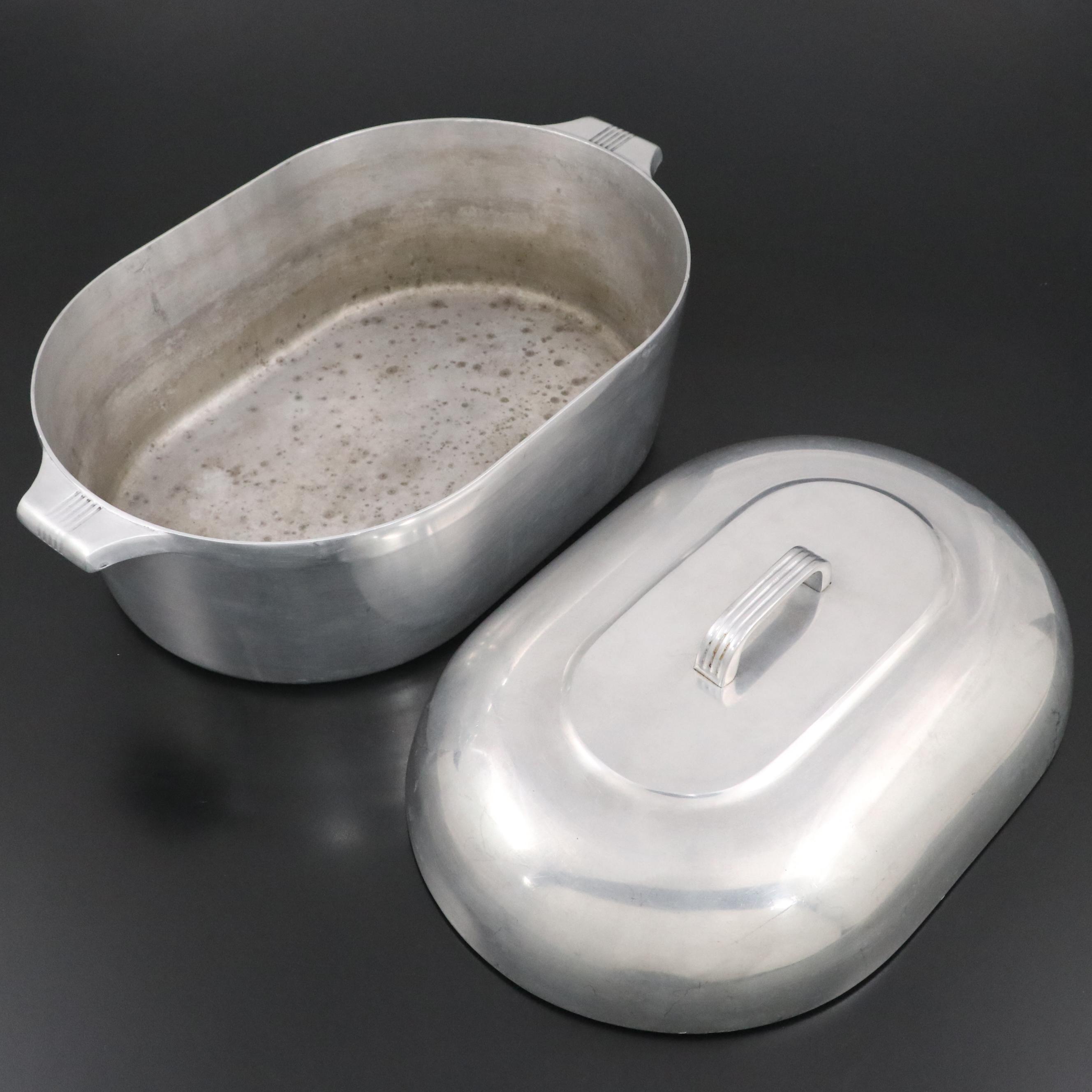 Wagner Ware Magnalite Aluminum Roaster/Dutch Oven with 1½ Qt. Saucepan