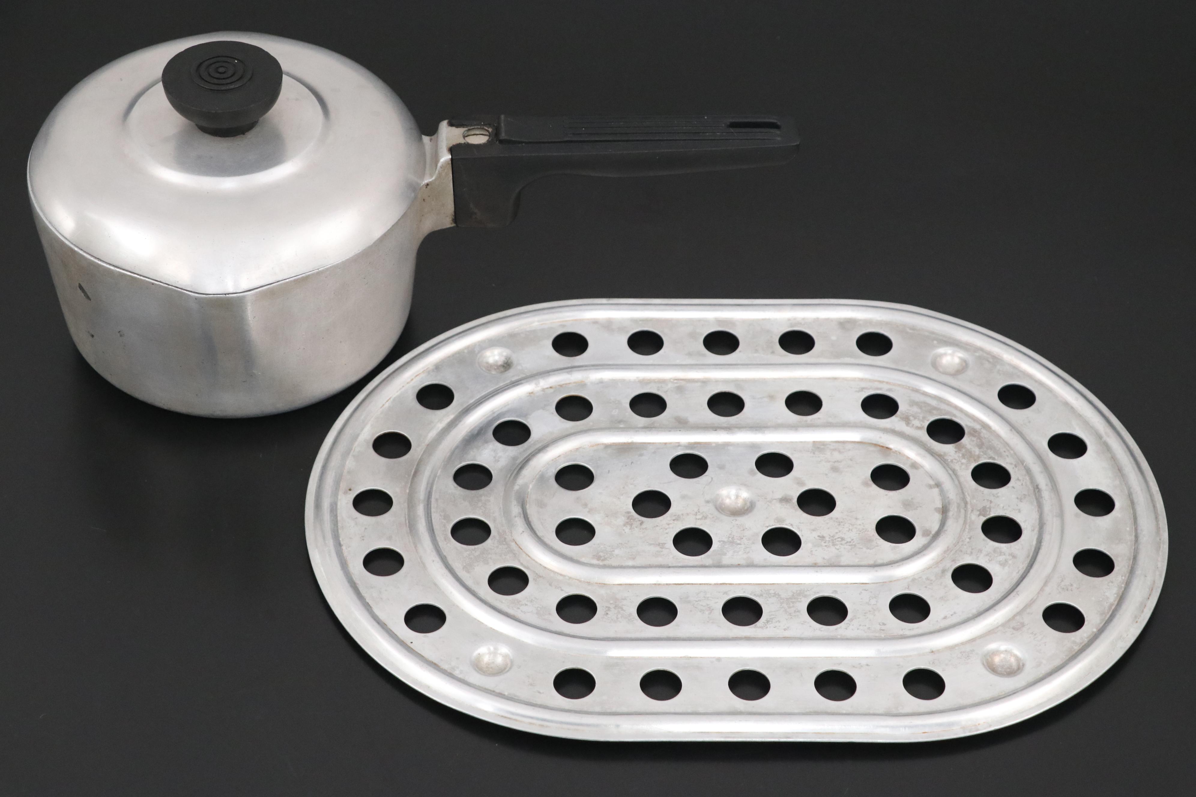 Wagner Ware Magnalite Aluminum Roaster/Dutch Oven with 1½ Qt. Saucepan