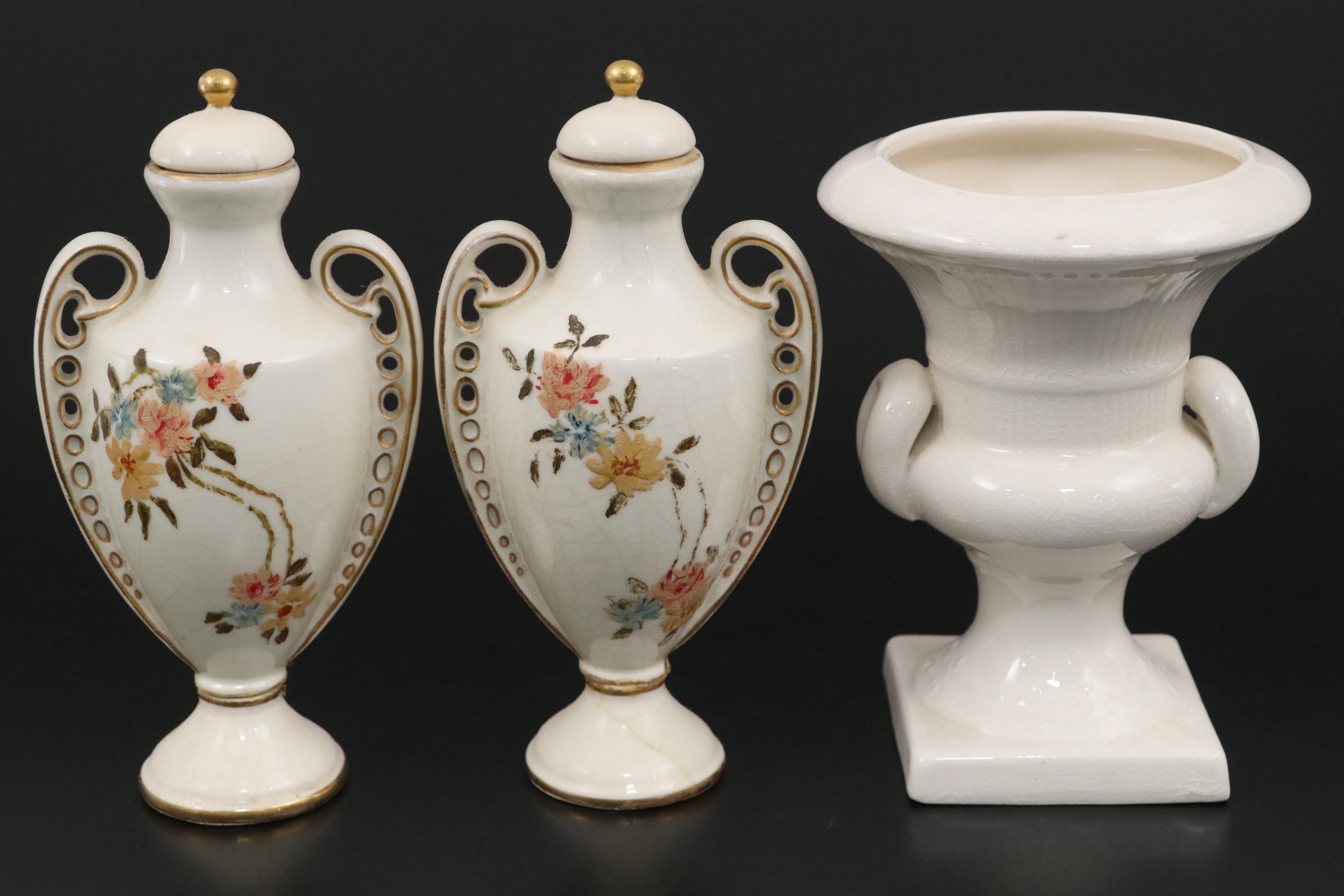 Blue Mountain Pottery Fawn Figurine with Other Decor