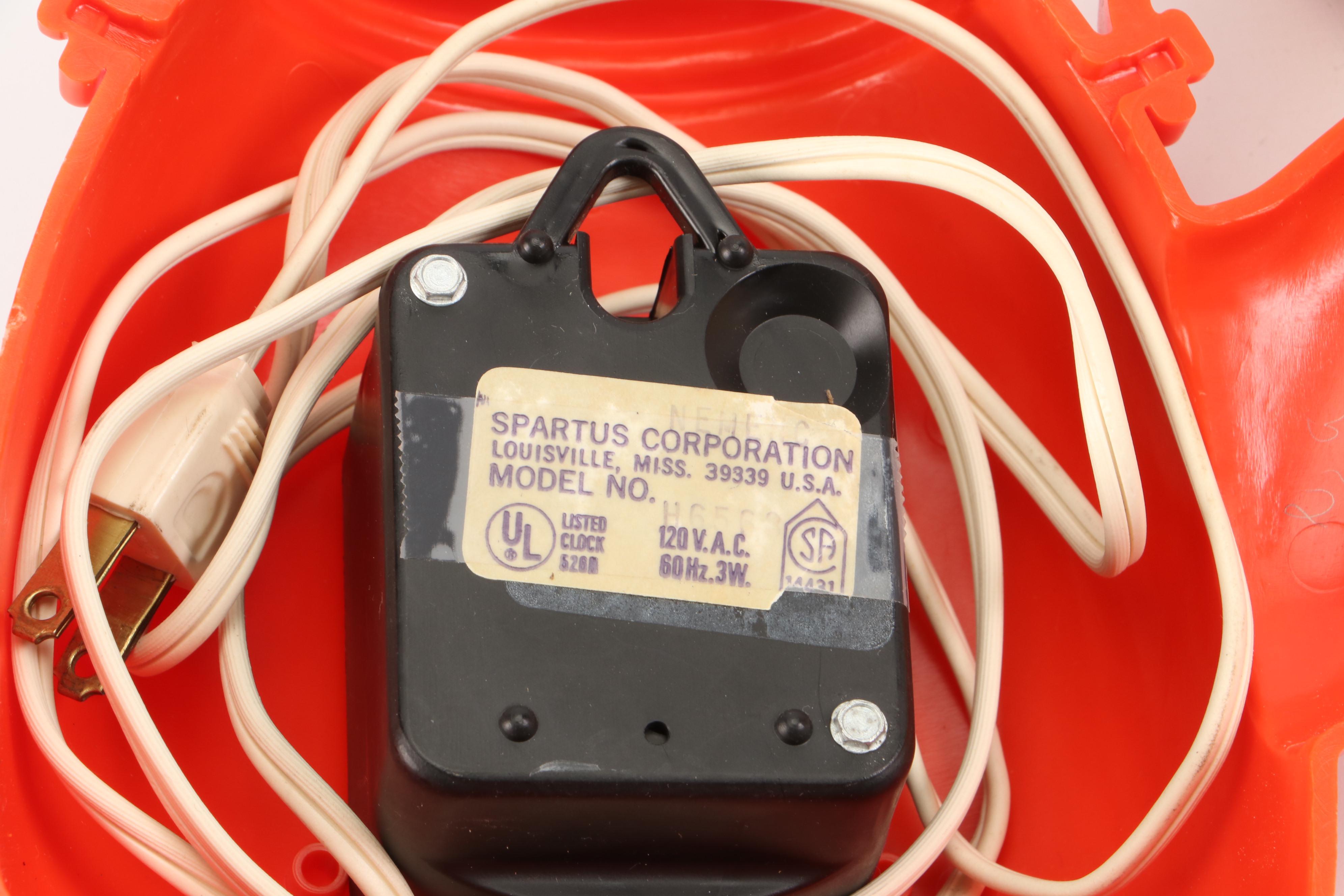 Spartus Molded Plastic Chicken and Teapot Wall Clocks, Mid to Late 20th C.