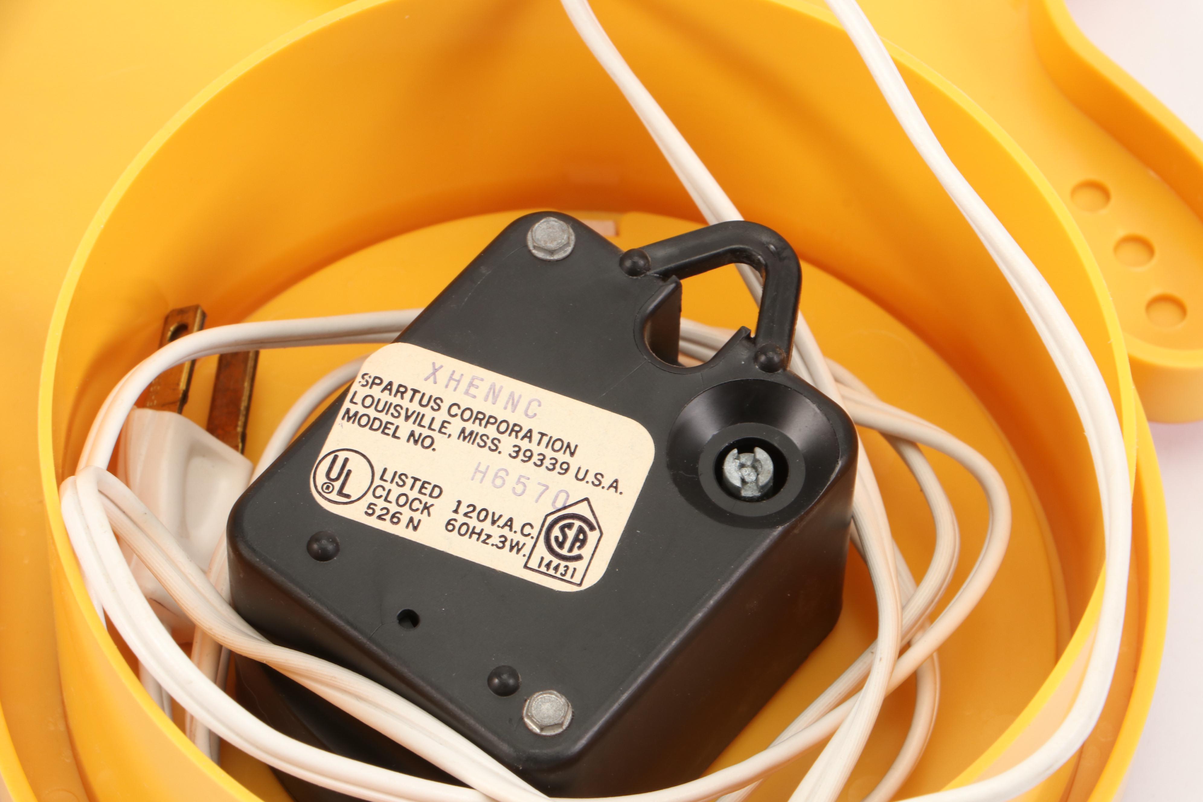 Spartus Molded Plastic Chicken and Teapot Wall Clocks, Mid to Late 20th C.