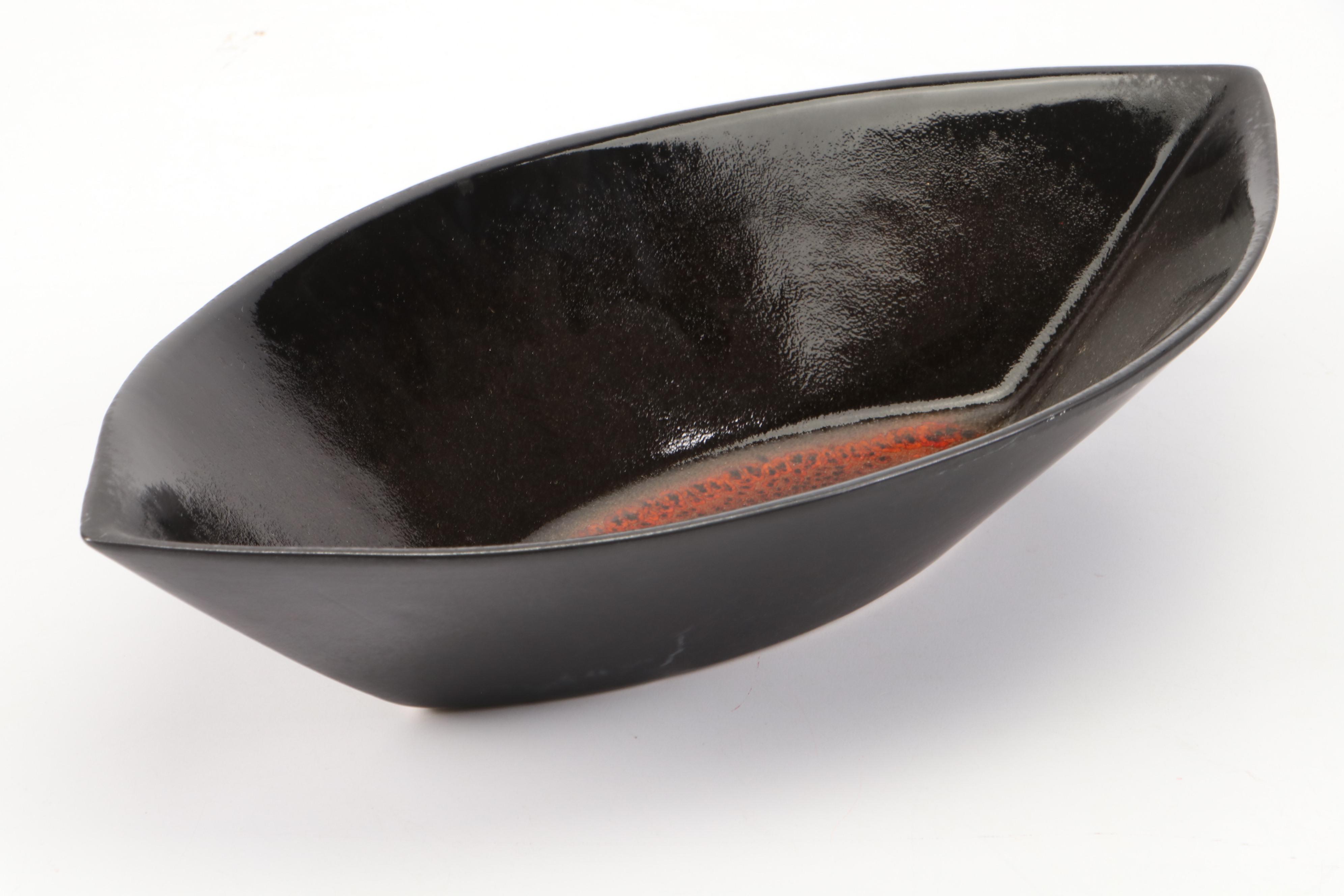 Williams Sonoma Jars "Kuttara" Serving Bowl and Mugs