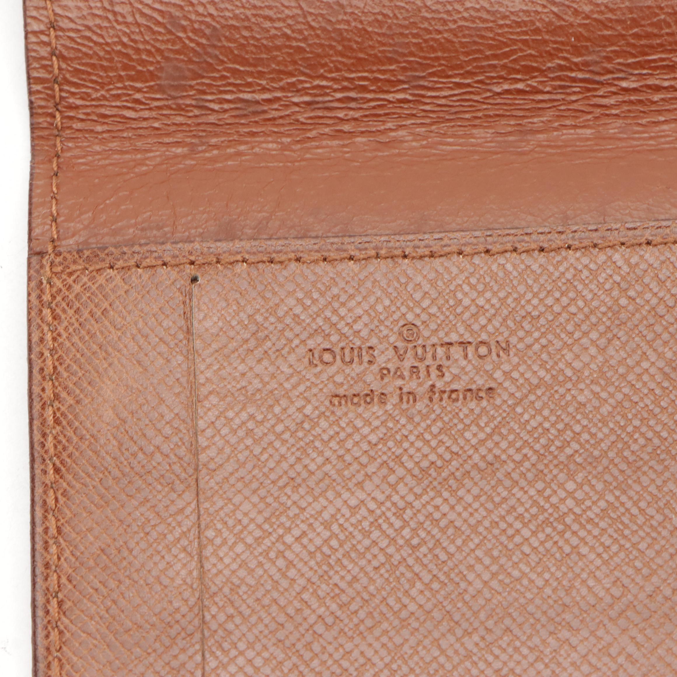 Louis Vuitton Checkbook Wallet in Monogram Canvas