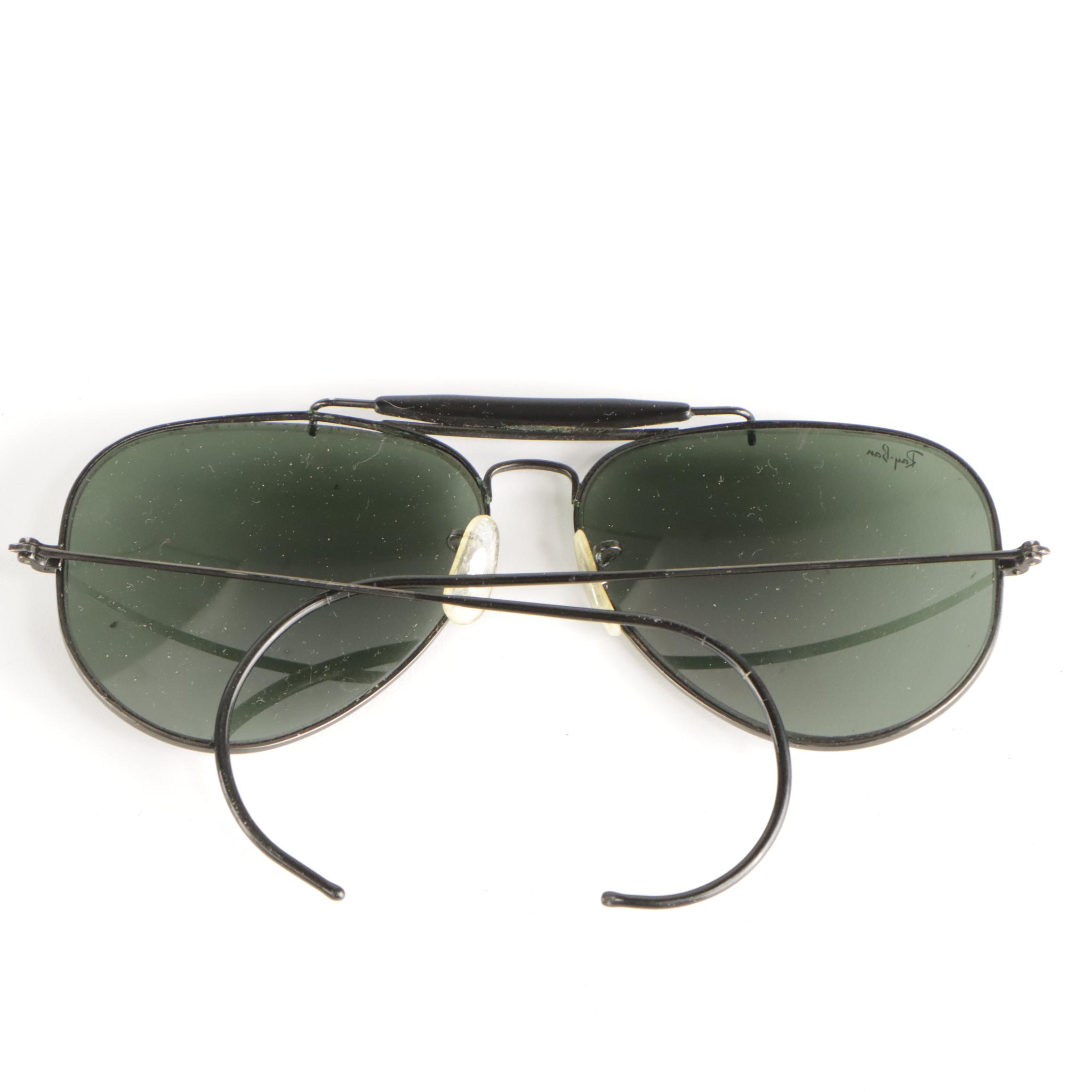 Ray-Ban Vintage Polished Black Outdoorsman Aviator Sunglasses in Case