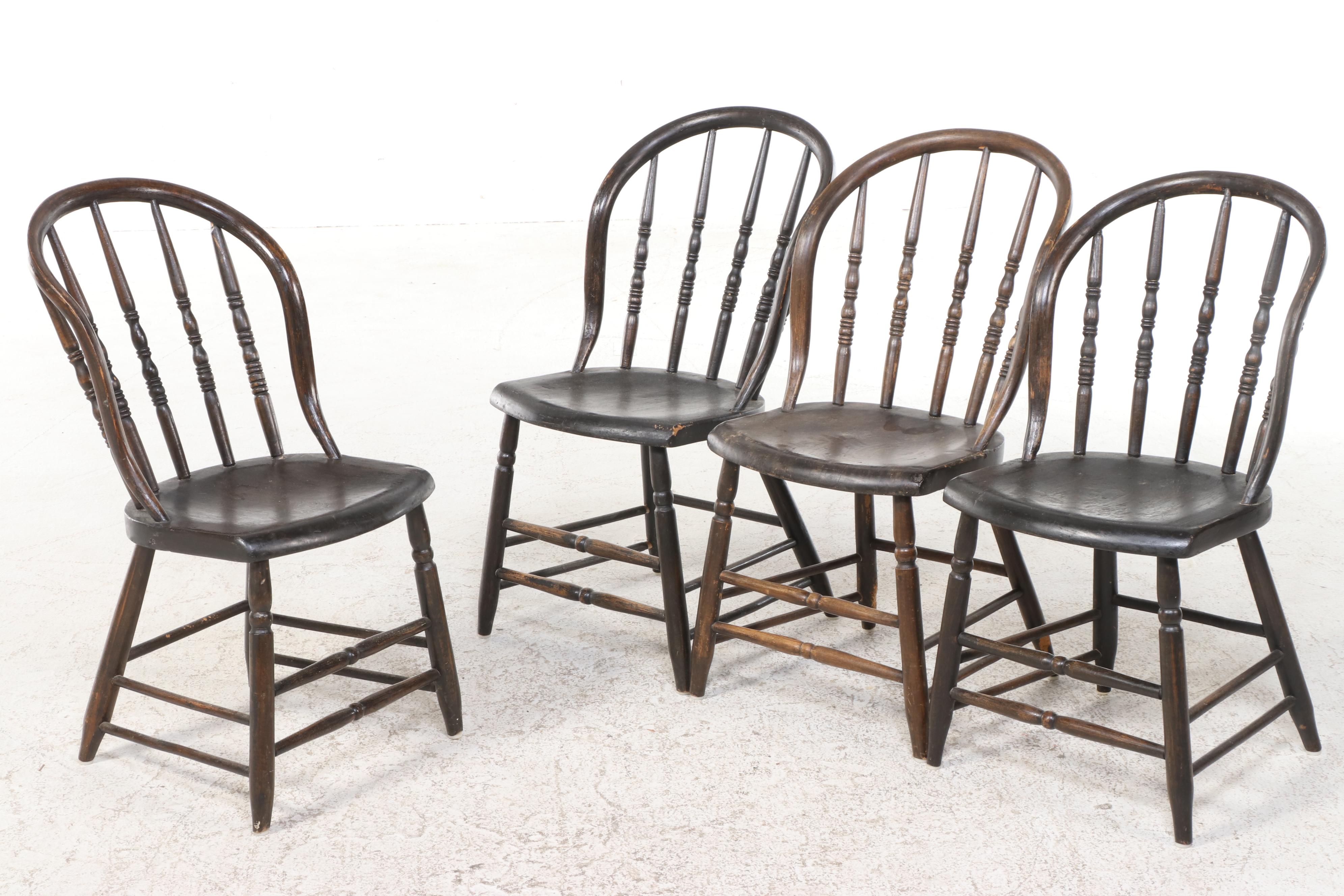 Five-Piece Dining Set with Windsor Style Bow-Back Spindle Chairs and Pine Table