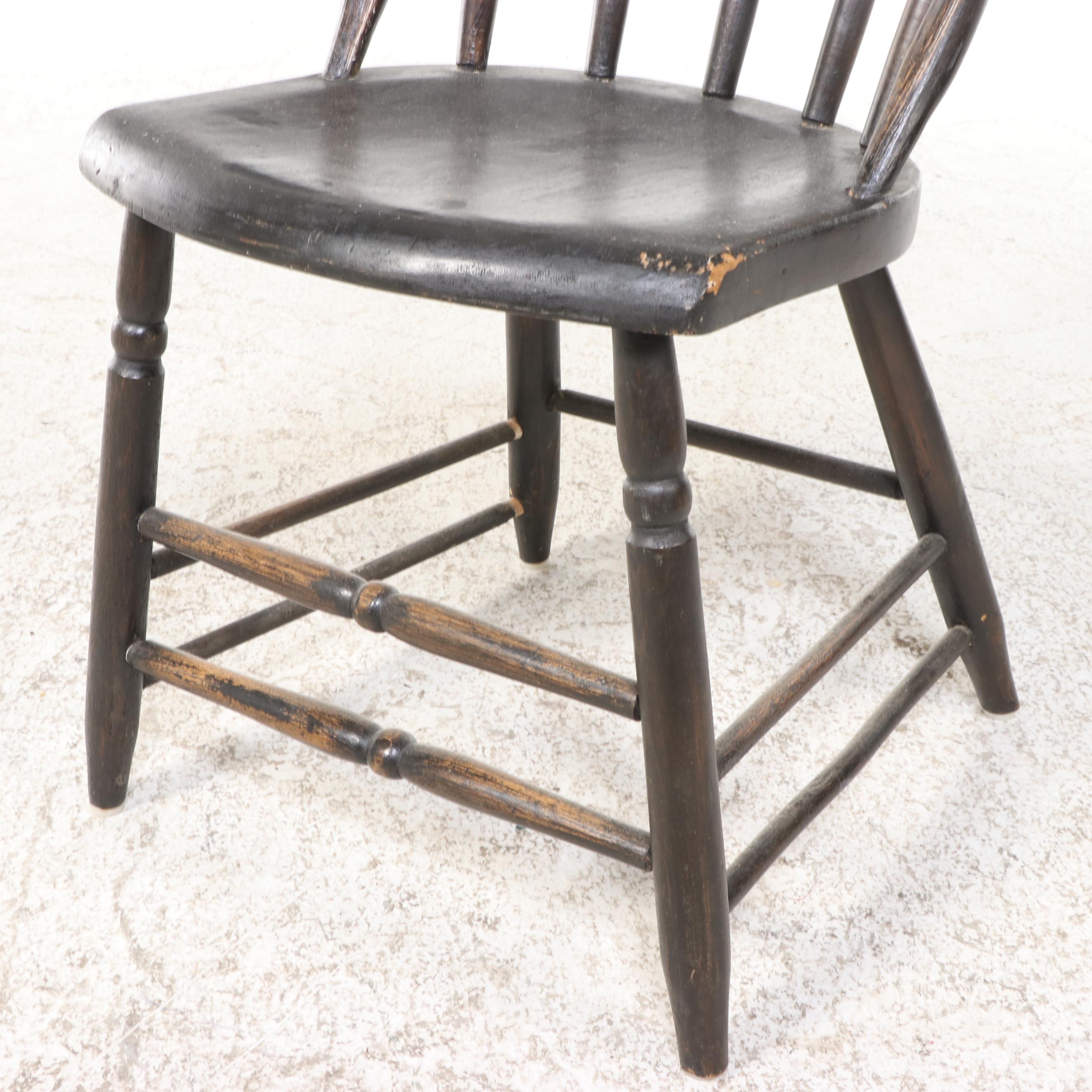 Five-Piece Dining Set with Windsor Style Bow-Back Spindle Chairs and Pine Table