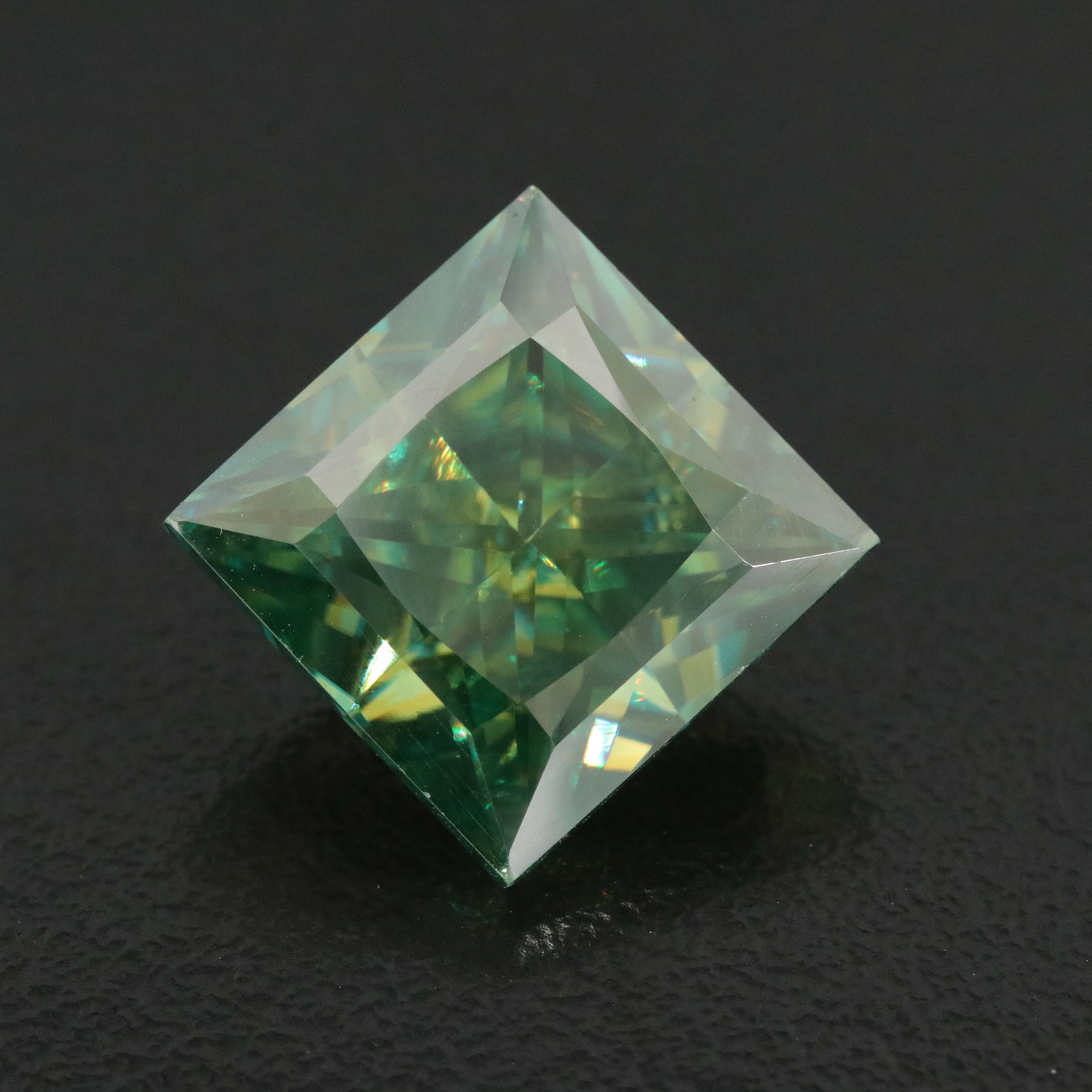 Loose 13.03 CT Moissanite