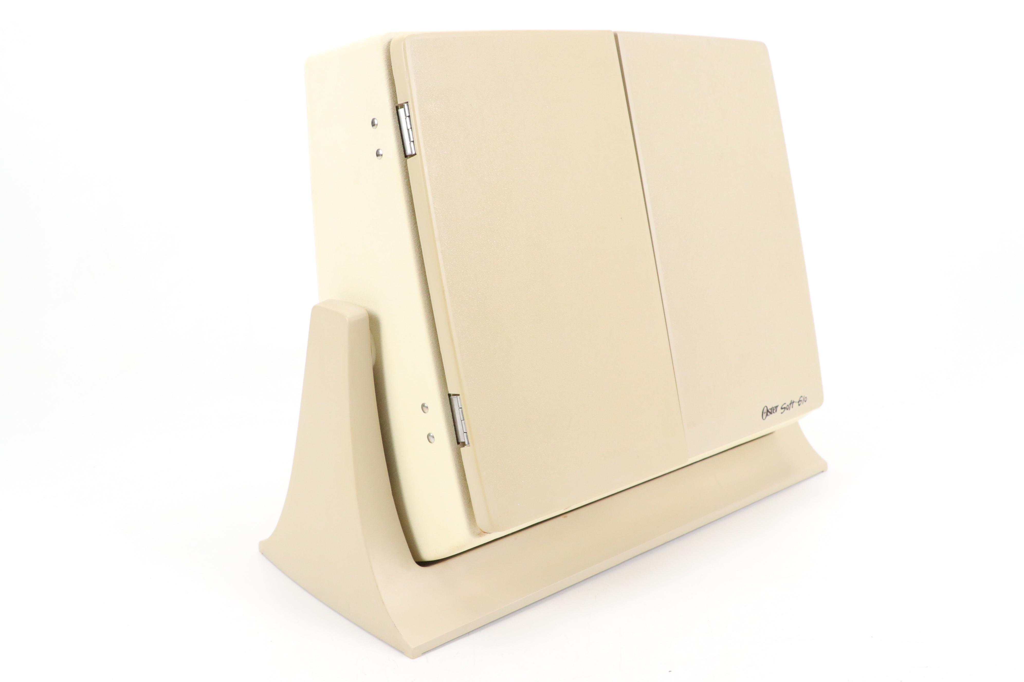 Oster Soft Glo Plastic Light Up Make-Up Mirror