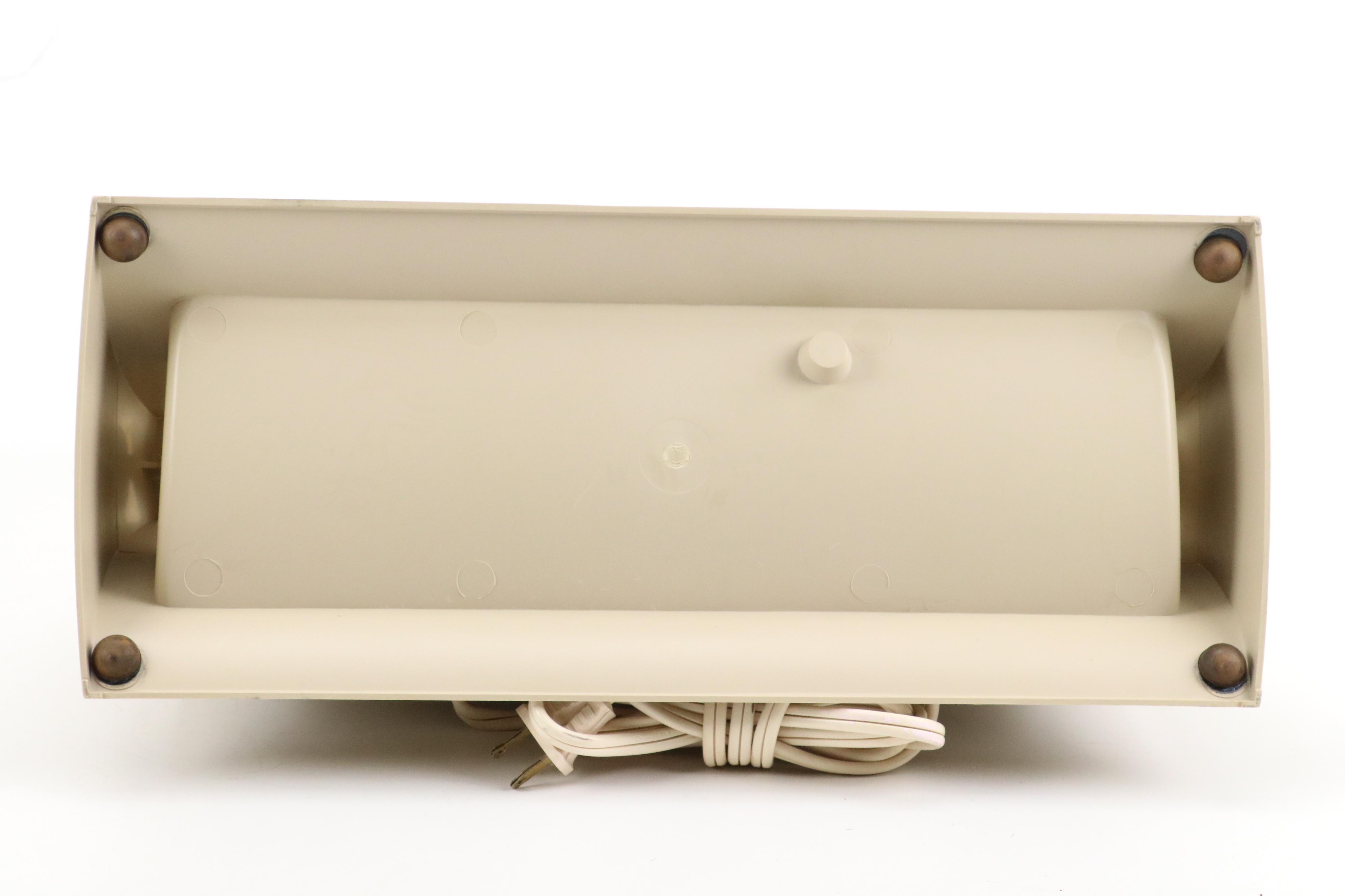 Oster Soft Glo Plastic Light Up Make-Up Mirror