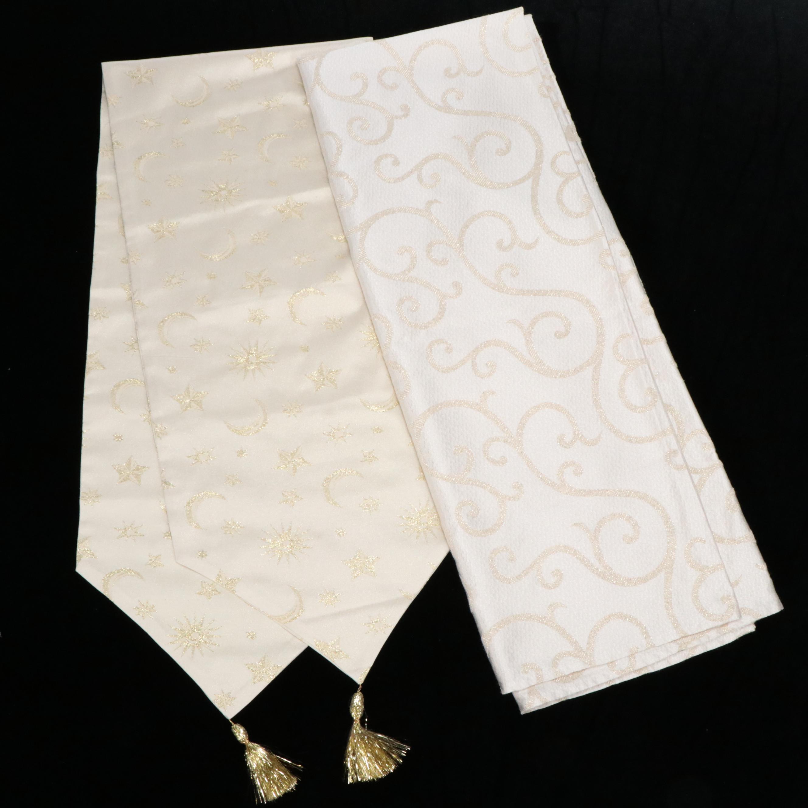 Valentine's Day Cloth Placemats and Other Seasonal Table Linens