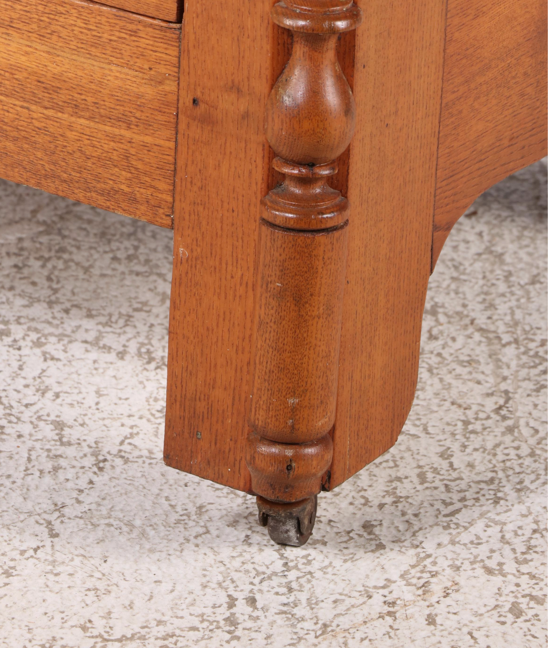Victorian Oak Three-Drawer Chest, Late 19th Century