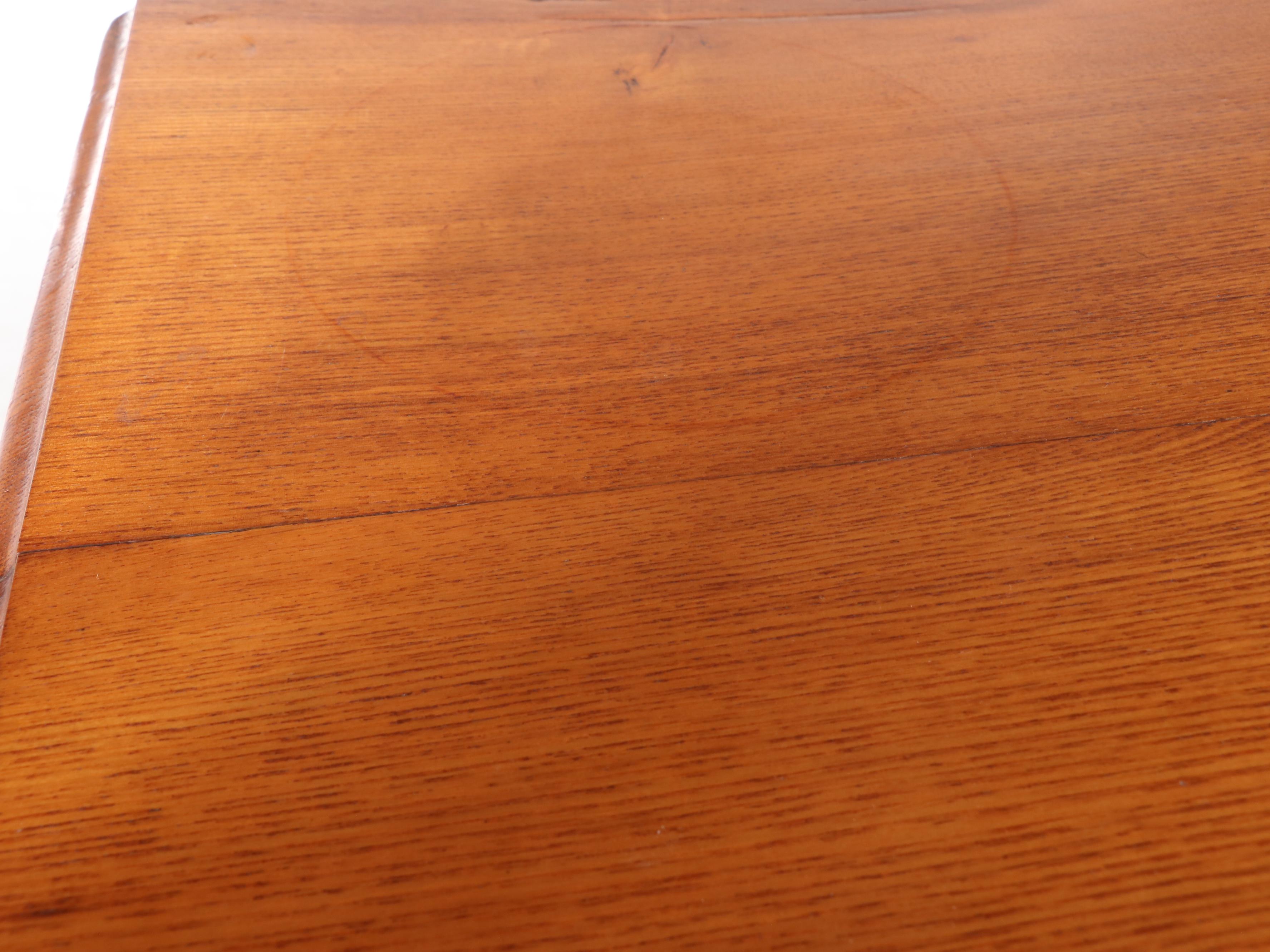 Victorian Oak Three-Drawer Chest, Late 19th Century