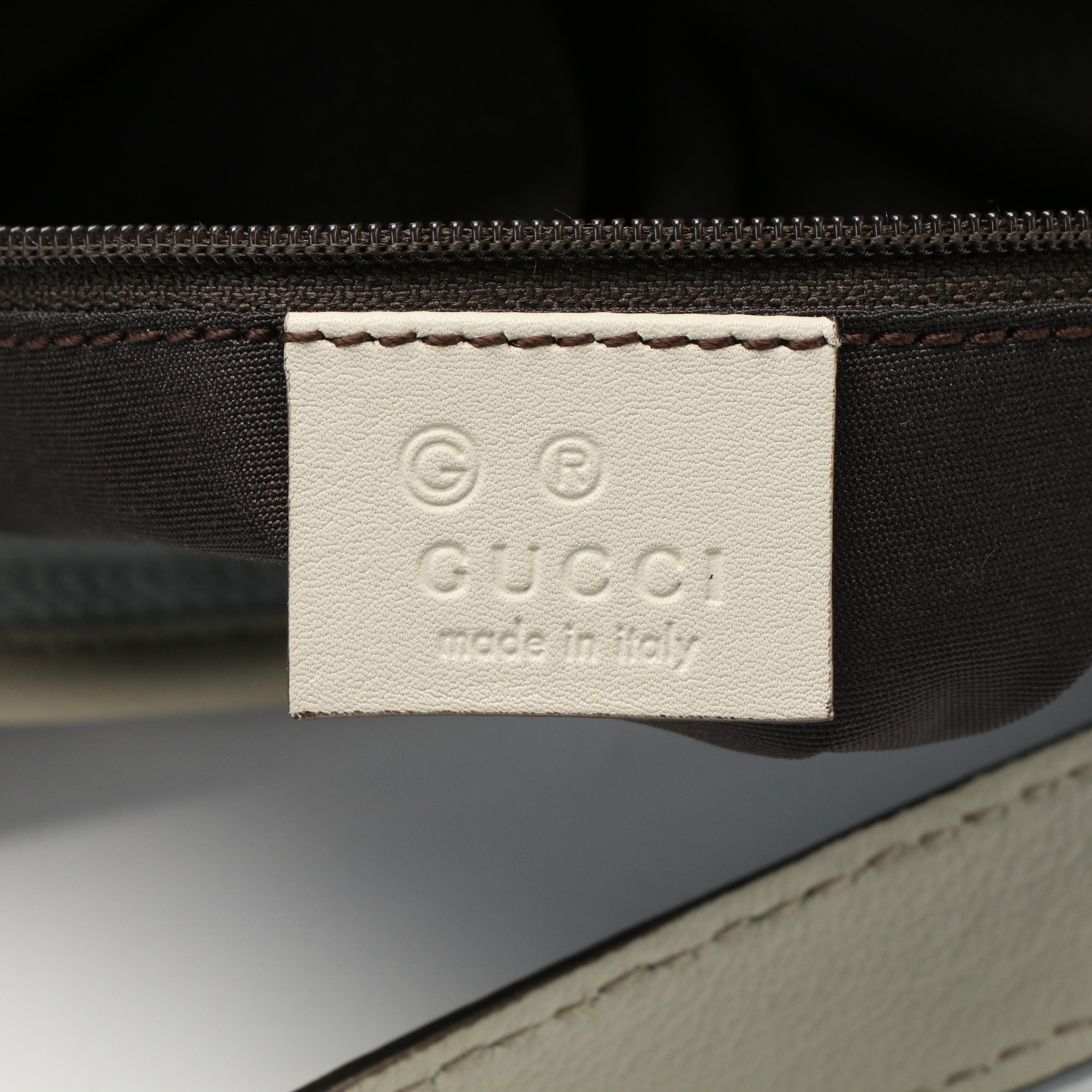 Gucci The Boot GG Supreme Messenger Bag