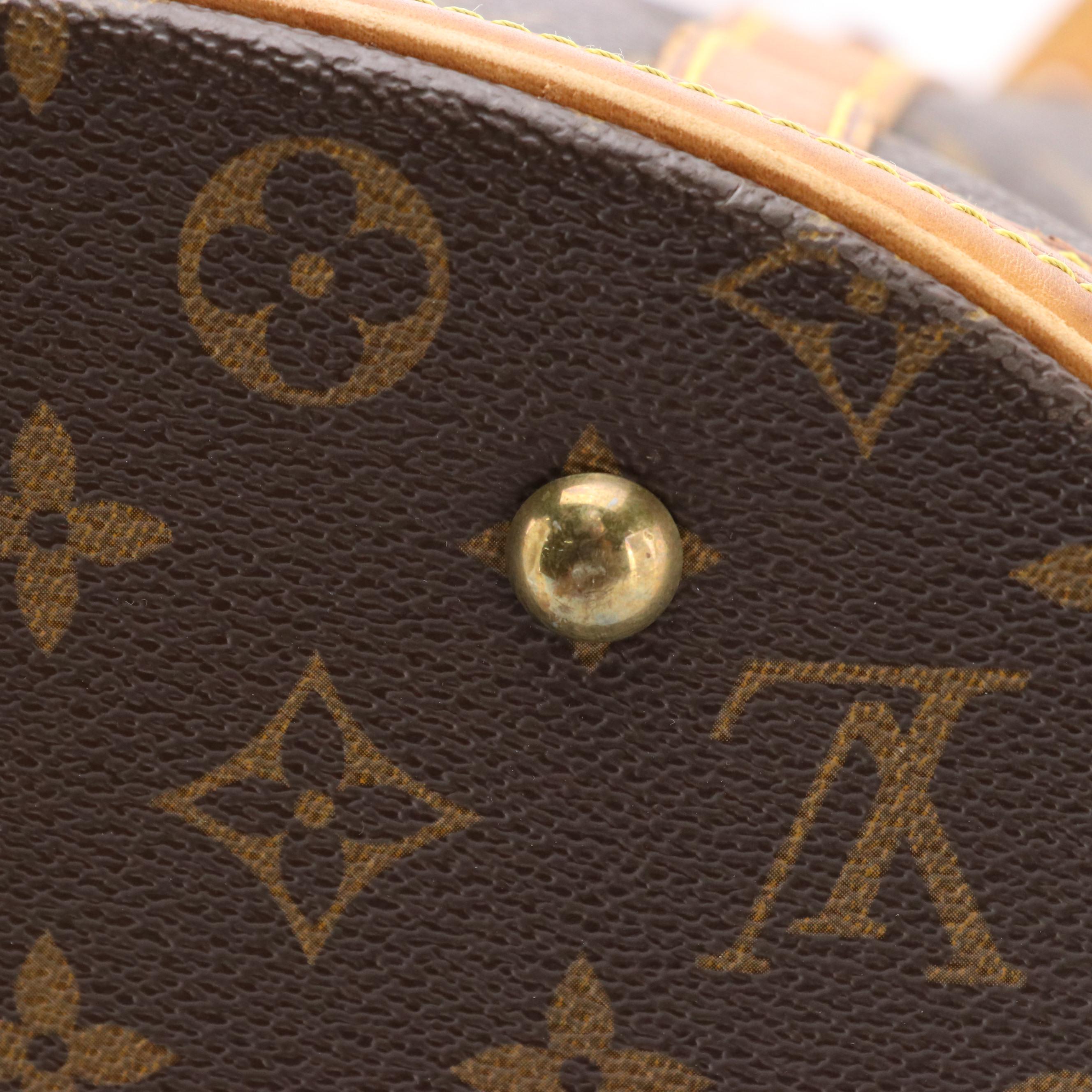 Louis Vuitton Marais GM Bucket Bag in Monogram Canvas and Vachetta Leather Trim