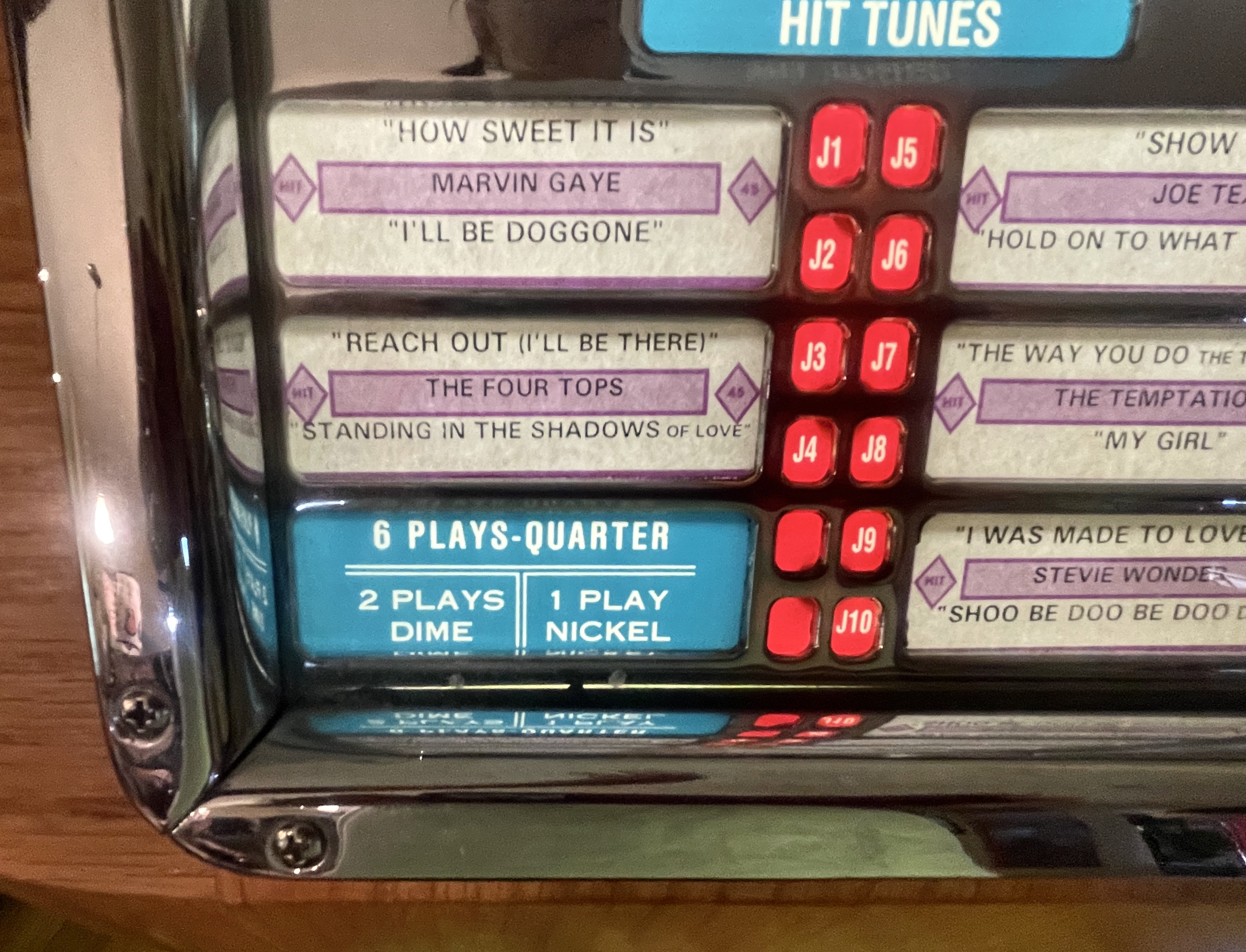 Seeburg Select-O-Matic Jukebox with 100 A-Side Oldies Songs, 1952