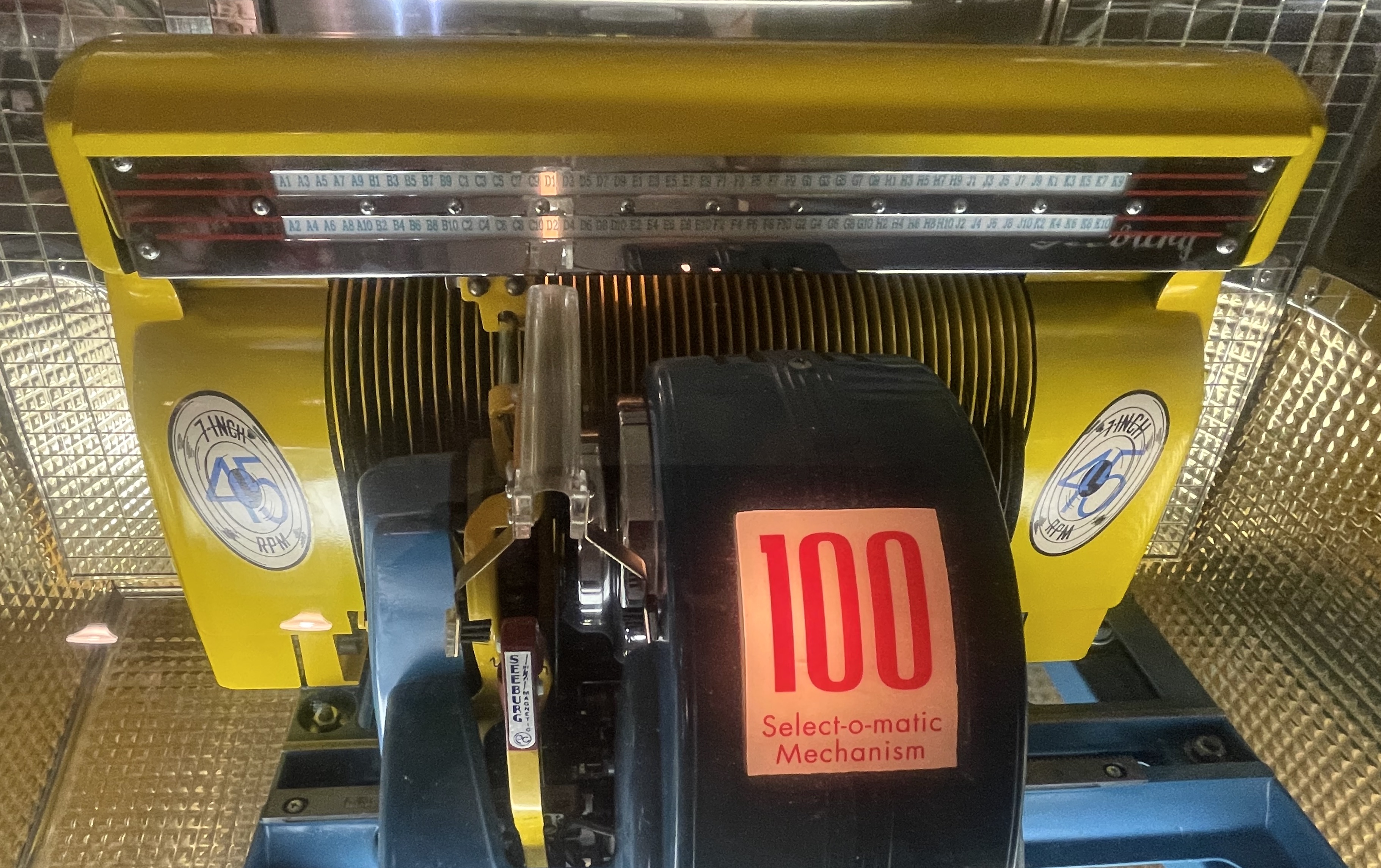 Seeburg Select-O-Matic Jukebox with 100 A-Side Oldies Songs, 1952