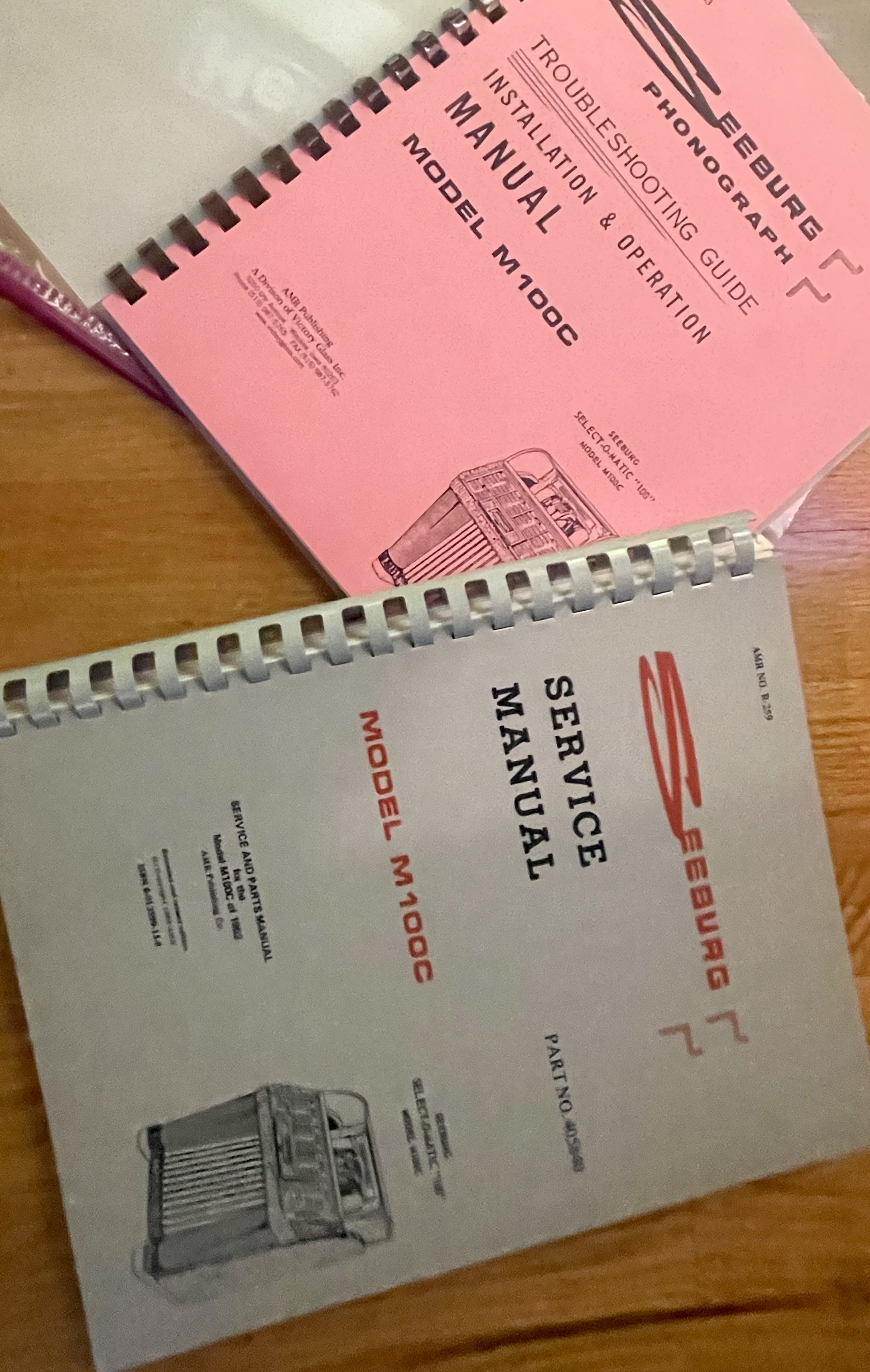 Seeburg Select-O-Matic Jukebox with 100 A-Side Oldies Songs, 1952