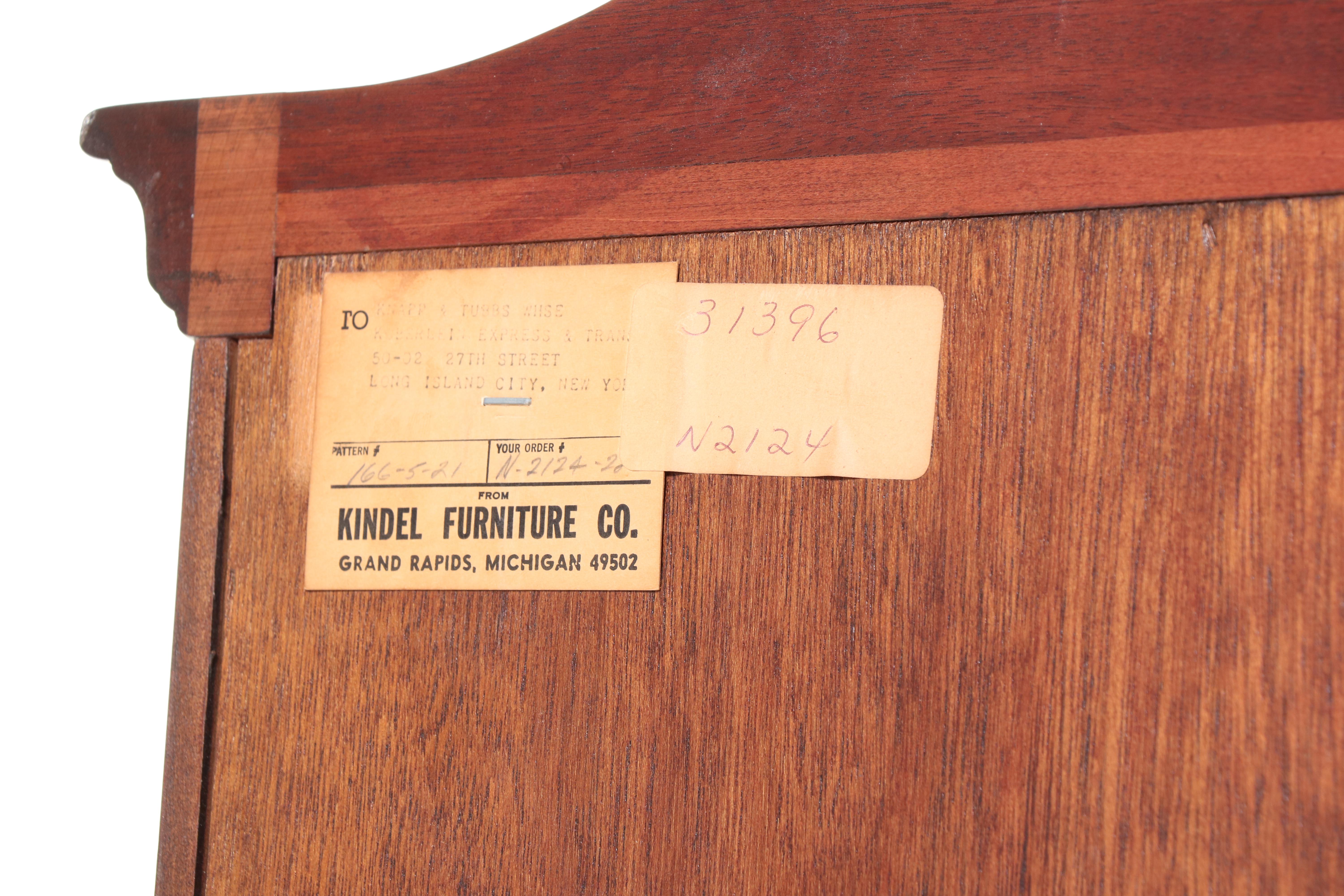 Kindel Queen Anne Style Mahogany Bonnet-Top Highboy, Late 20th Century