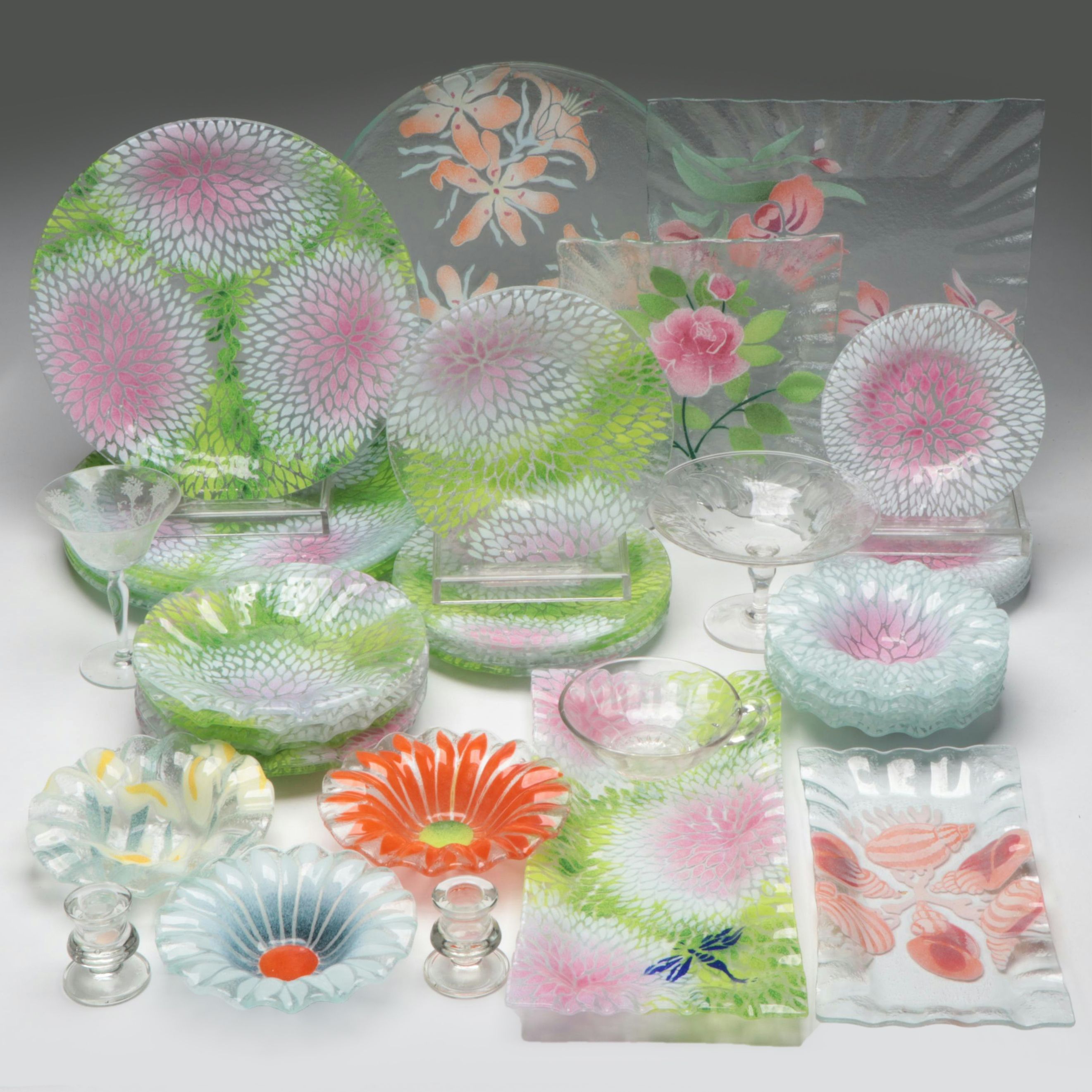 Sydenstricker Fused Glass Floral Plates and Trays, Late 20th/Early 21st Century