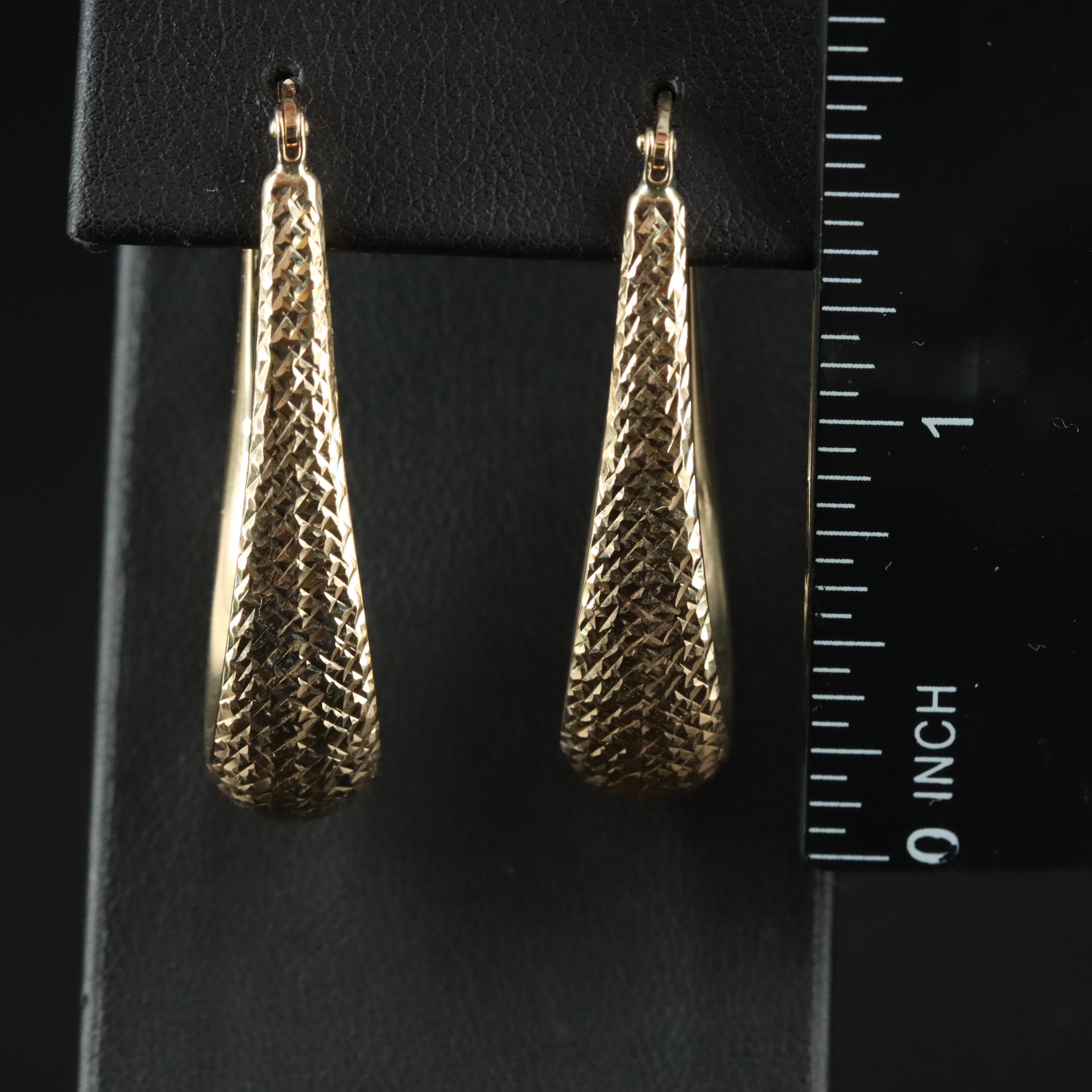 14K Diamond-Cut Elongated Hoop Earrings