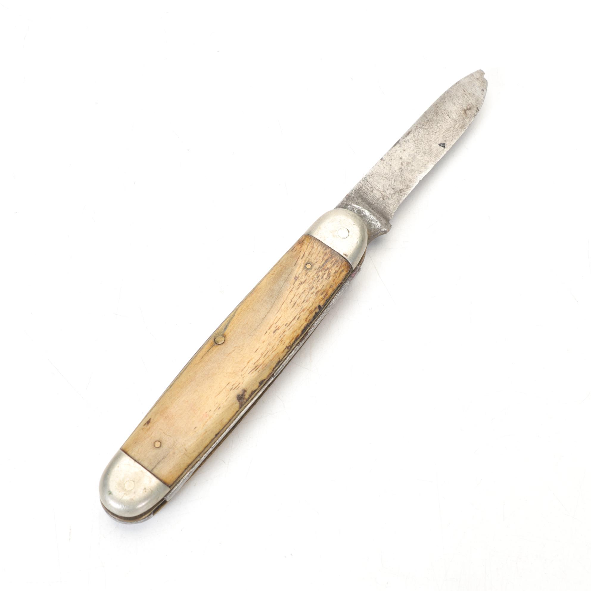 Folding Pocket Knives Featuring Barrow "Imperial Jackmaster" and Others